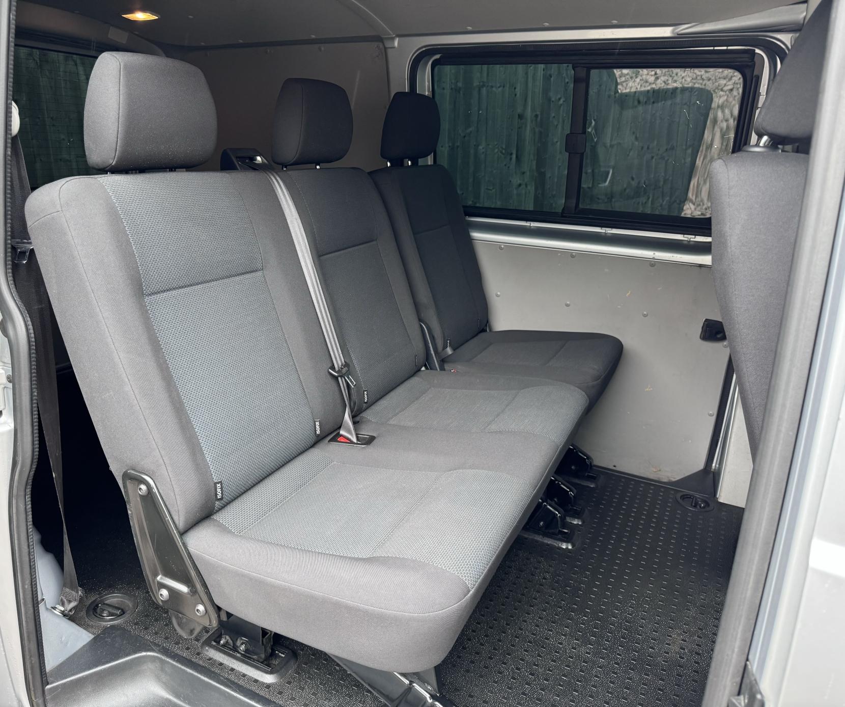 Volkswagen Transporter 2.0 TDI T32 BlueMotion Tech Highline Crew Van 5dr Diesel Manual FWD Euro 6 (s/s) (150 ps)