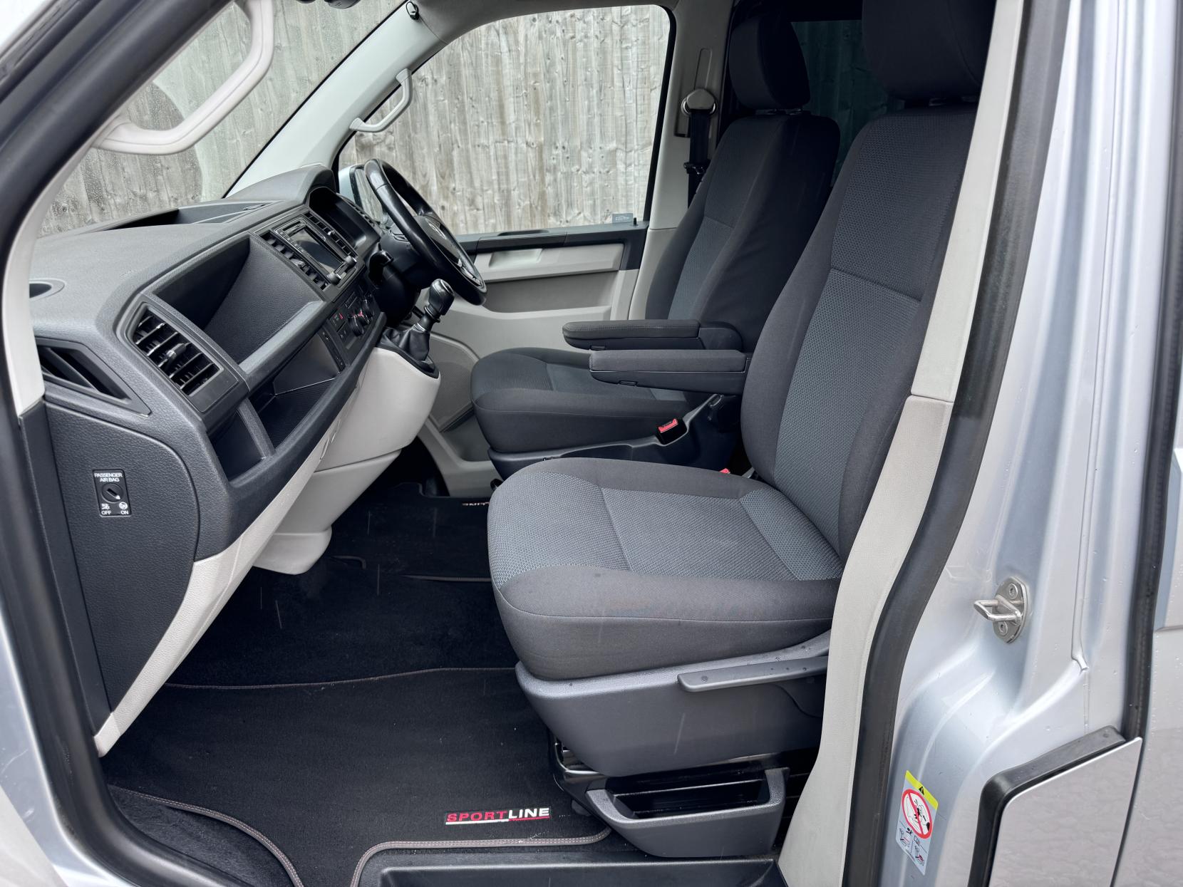 Volkswagen Transporter 2.0 TDI T32 BlueMotion Tech Highline Crew Van 5dr Diesel Manual FWD Euro 6 (s/s) (150 ps)