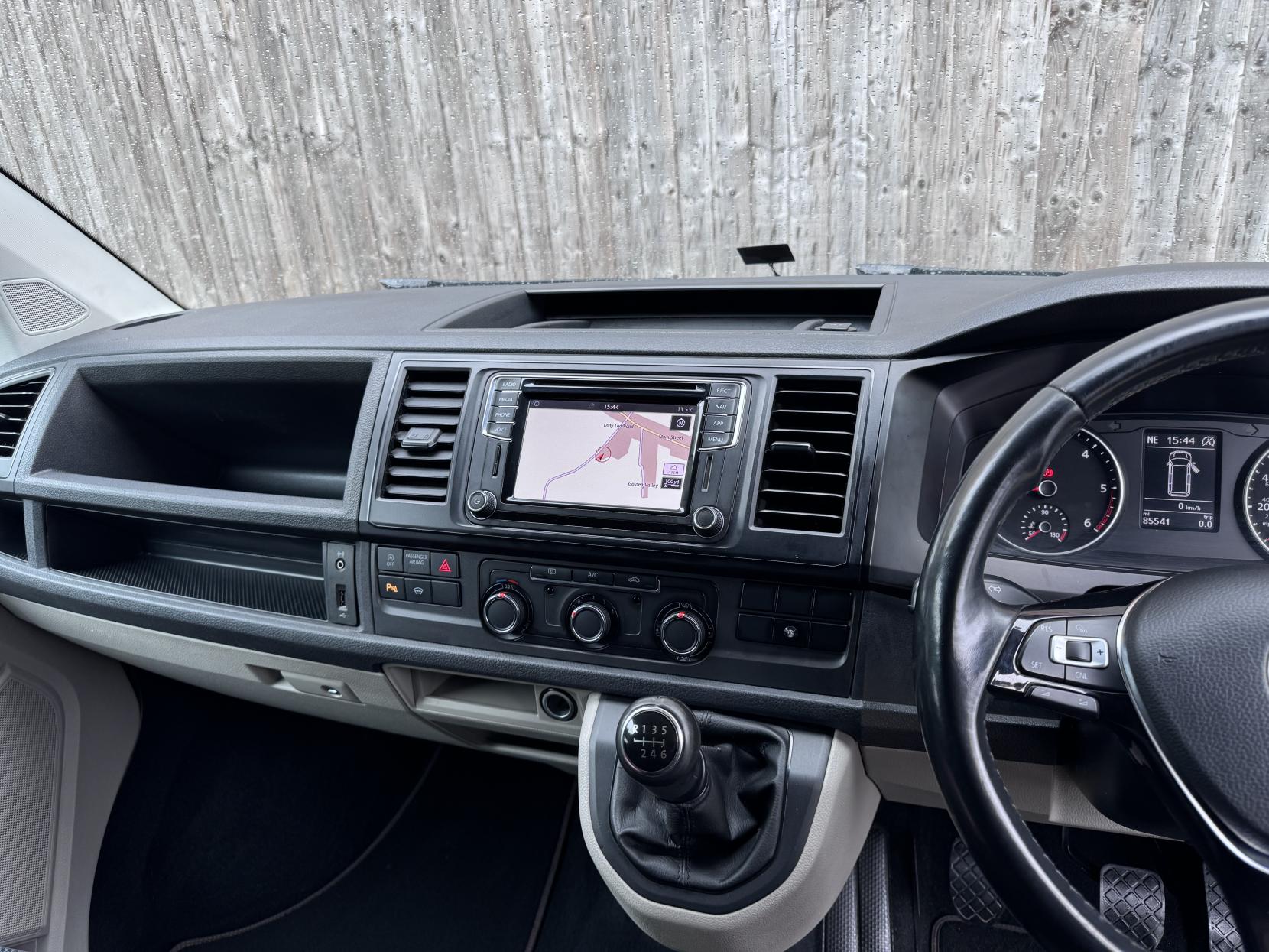 Volkswagen Transporter 2.0 TDI T32 BlueMotion Tech Highline Crew Van 5dr Diesel Manual FWD Euro 6 (s/s) (150 ps)