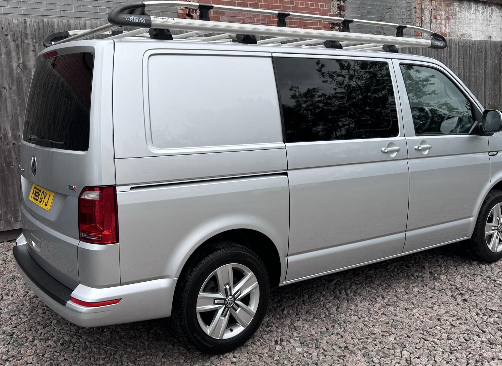 Volkswagen Transporter 2.0 TDI T32 BlueMotion Tech Highline Crew Van 5dr Diesel Manual FWD Euro 6 (s/s) (150 ps)