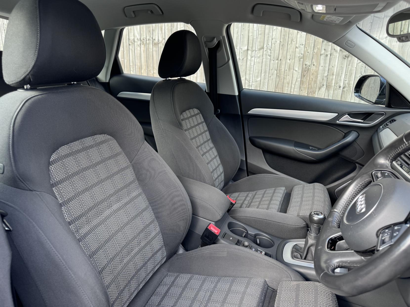 Audi Q3 2.0 TDI SE SUV 5dr Diesel Manual quattro Euro 6 (s/s) (150 ps)