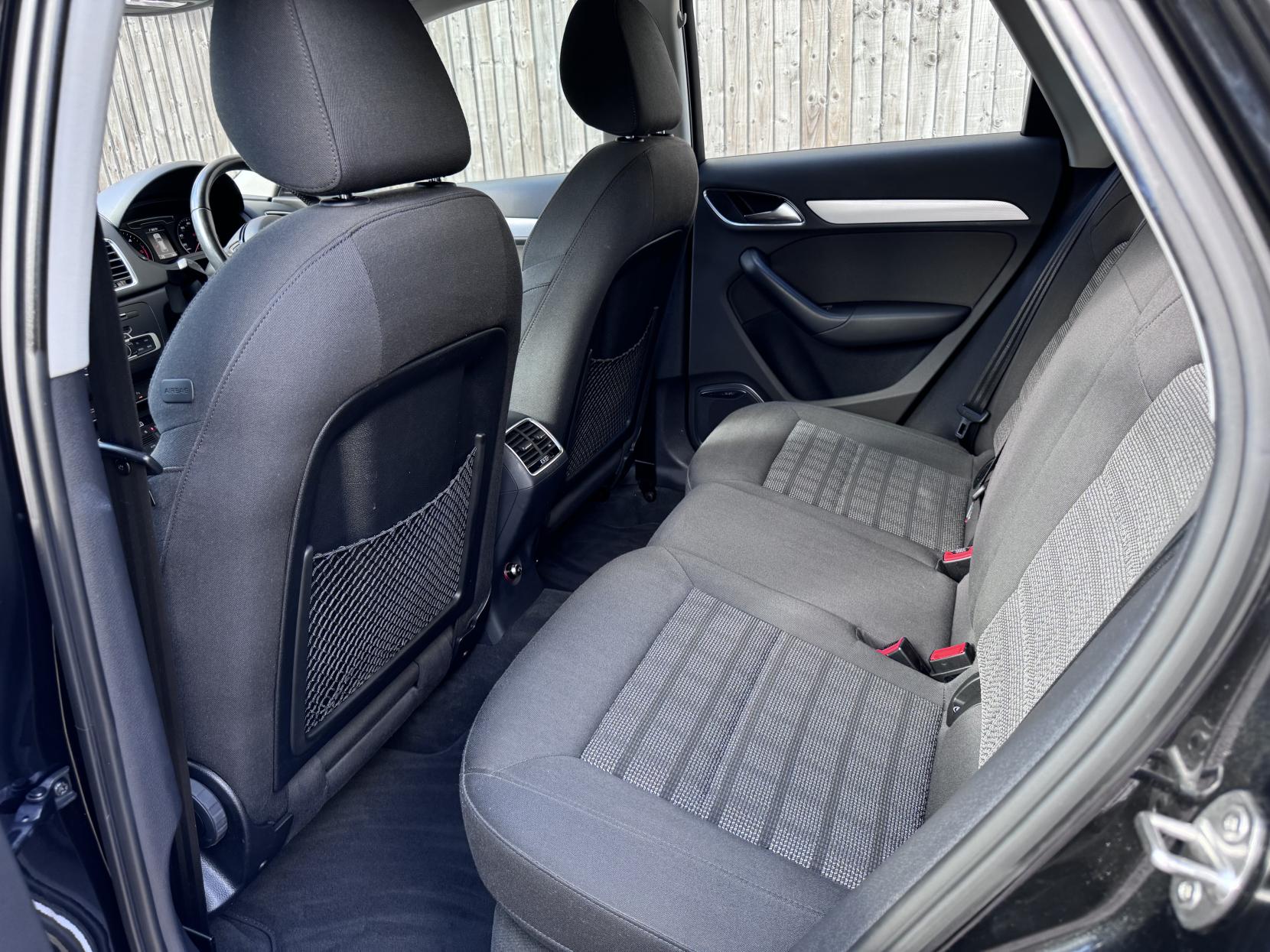 Audi Q3 2.0 TDI SE SUV 5dr Diesel Manual quattro Euro 6 (s/s) (150 ps)