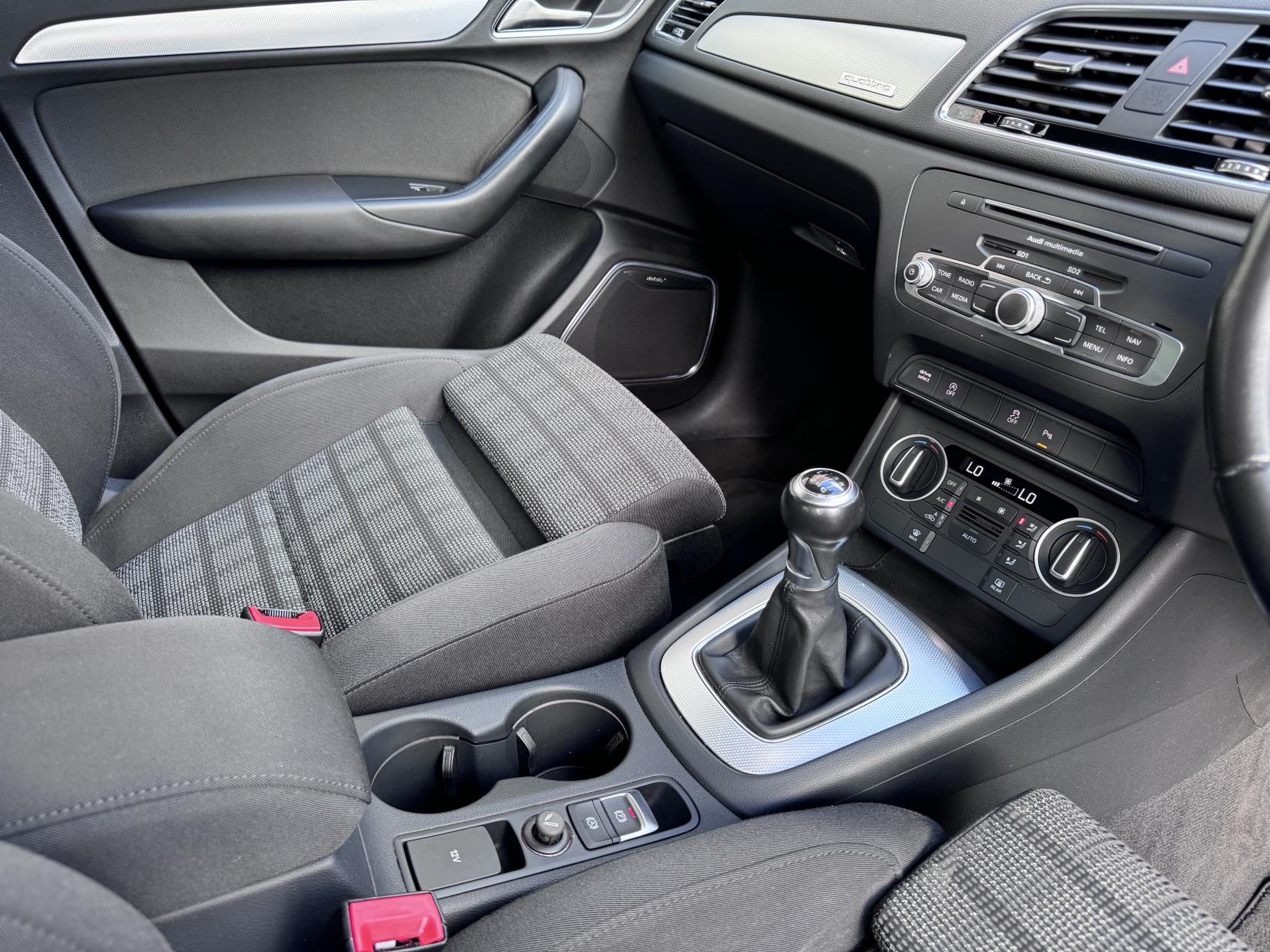 Audi Q3 2.0 TDI SE SUV 5dr Diesel Manual quattro Euro 6 (s/s) (150 ps)