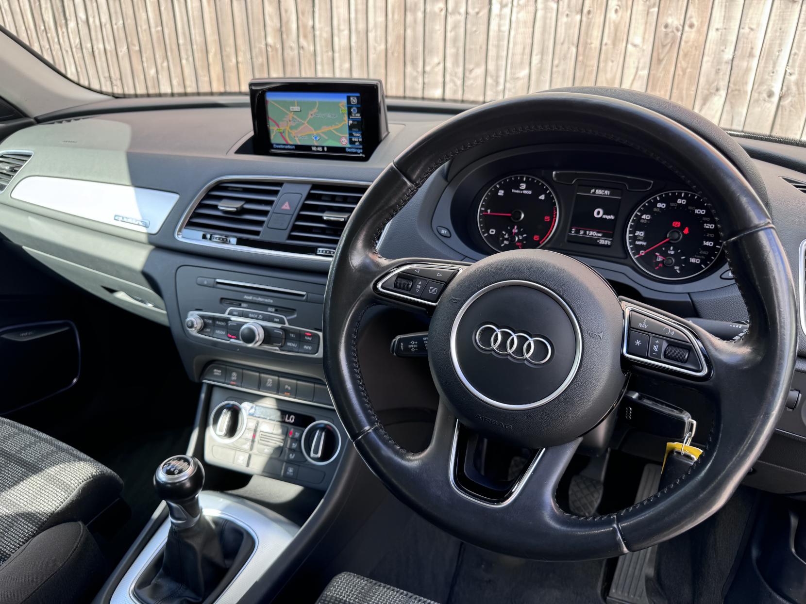Audi Q3 2.0 TDI SE SUV 5dr Diesel Manual quattro Euro 6 (s/s) (150 ps)