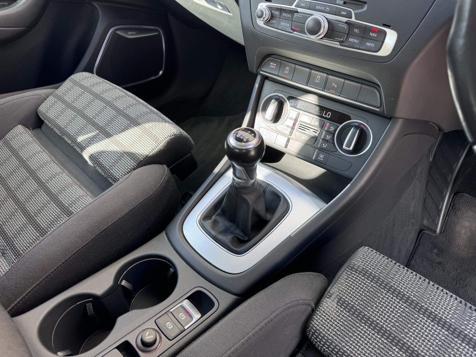 Audi Q3 2.0 TDI SE SUV 5dr Diesel Manual quattro Euro 6 (s/s) (150 ps)