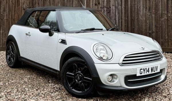 MINI Convertible 1.6 Cooper Convertible 2dr Petrol Manual Euro 6 (s/s) (122 ps)