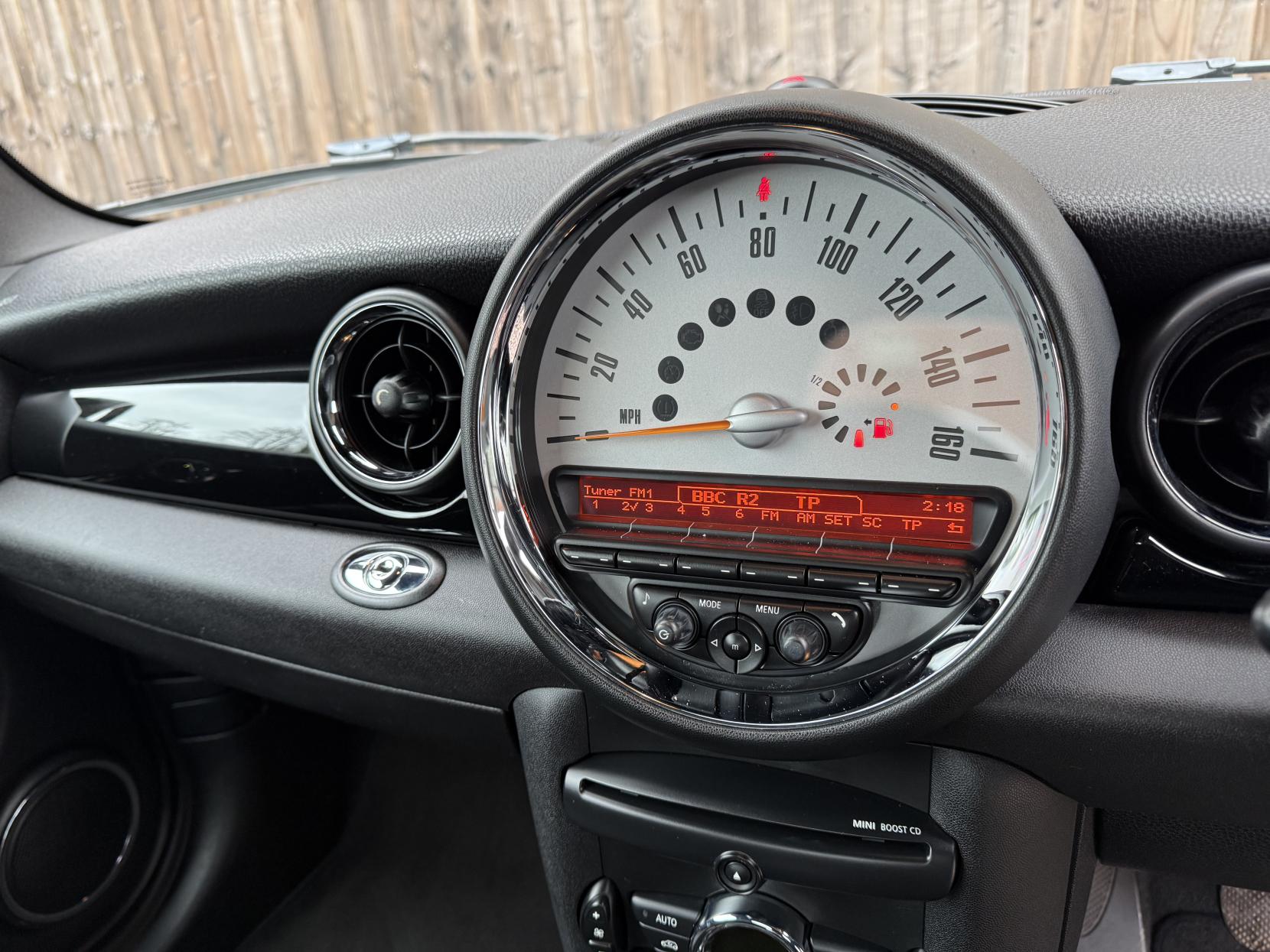 MINI Convertible 1.6 Cooper Convertible 2dr Petrol Manual Euro 6 (s/s) (122 ps)