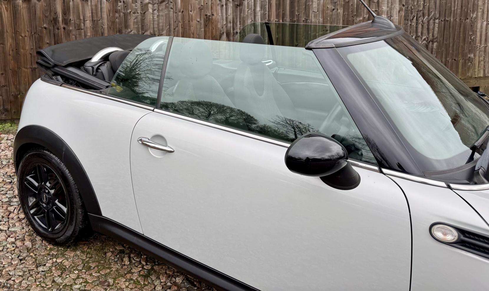 MINI Convertible 1.6 Cooper Convertible 2dr Petrol Manual Euro 6 (s/s) (122 ps)