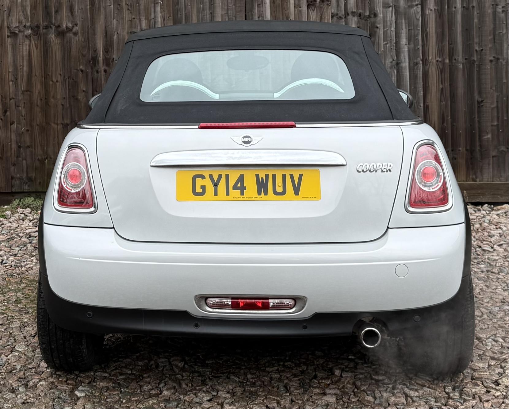 MINI Convertible 1.6 Cooper Convertible 2dr Petrol Manual Euro 6 (s/s) (122 ps)