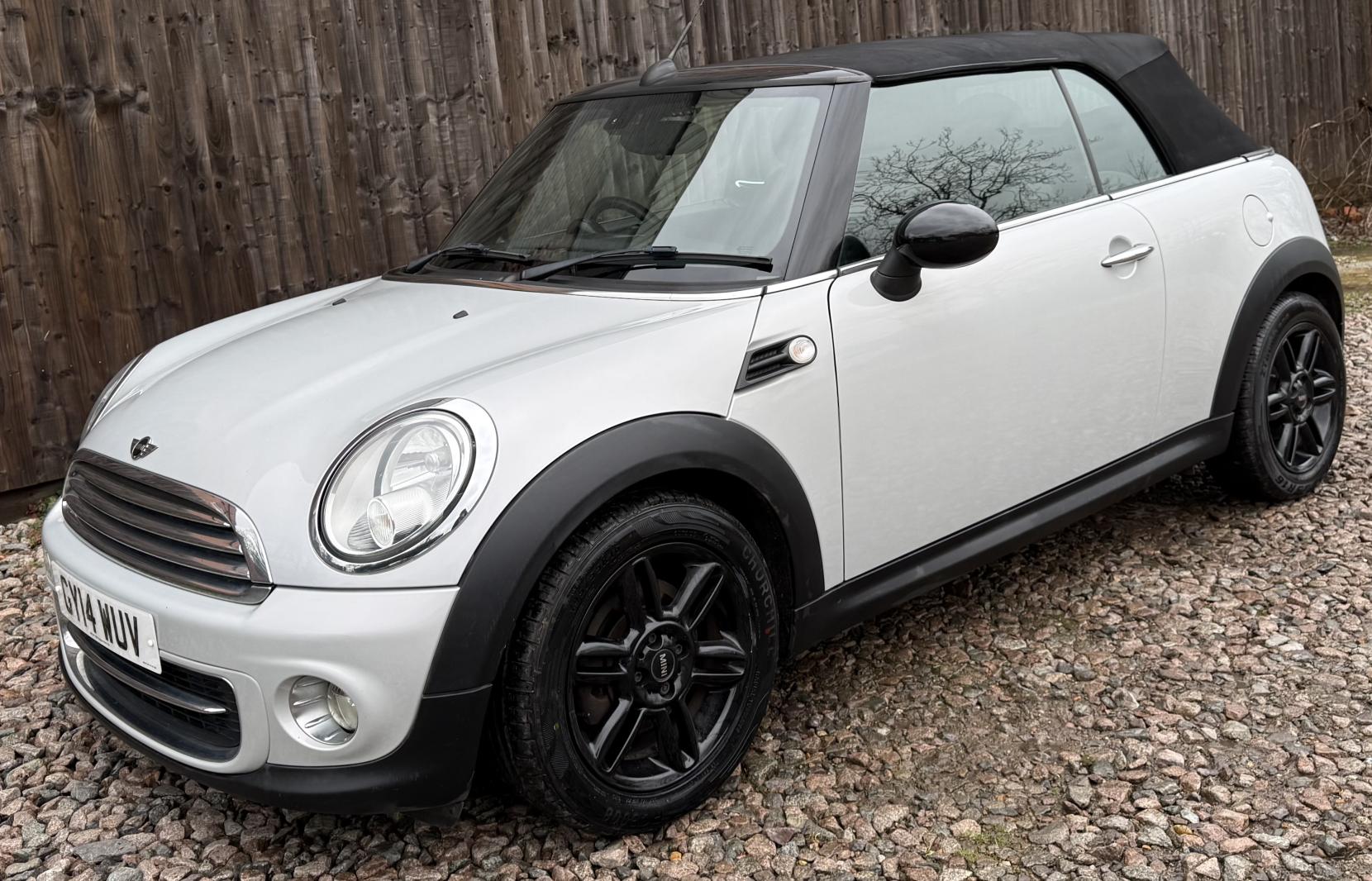 MINI Convertible 1.6 Cooper Convertible 2dr Petrol Manual Euro 6 (s/s) (122 ps)