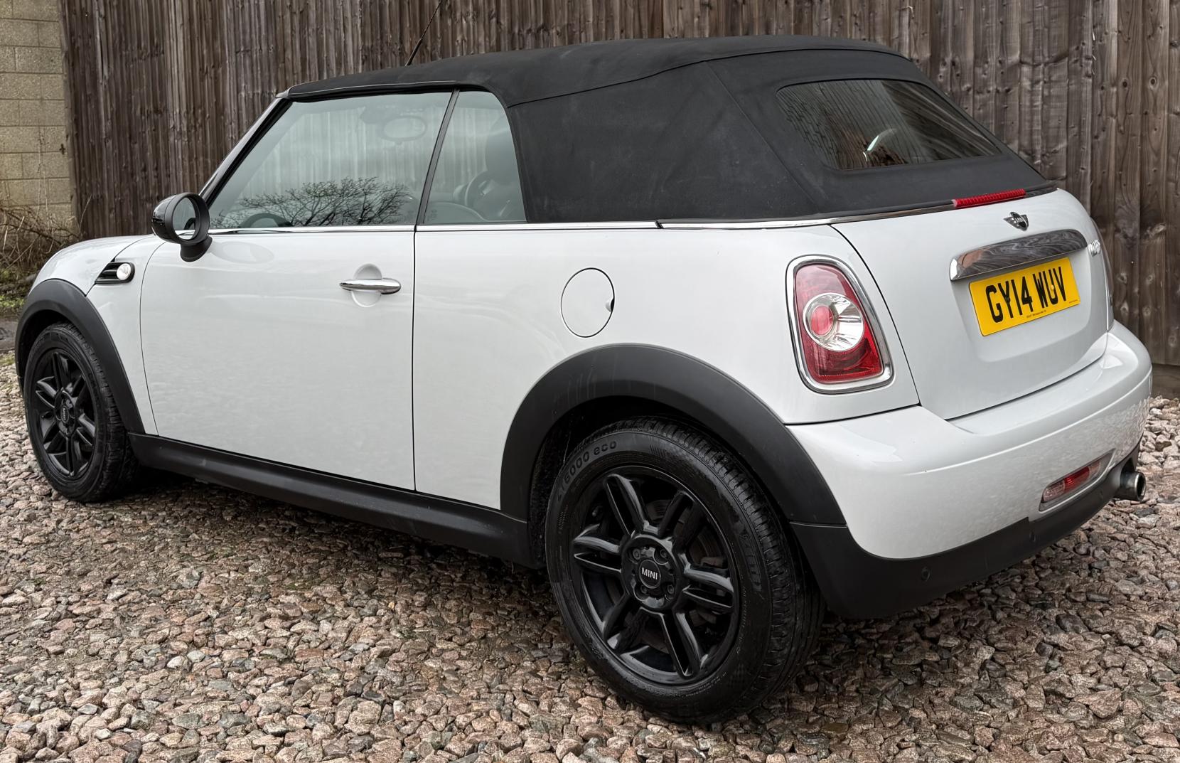 MINI Convertible 1.6 Cooper Convertible 2dr Petrol Manual Euro 6 (s/s) (122 ps)