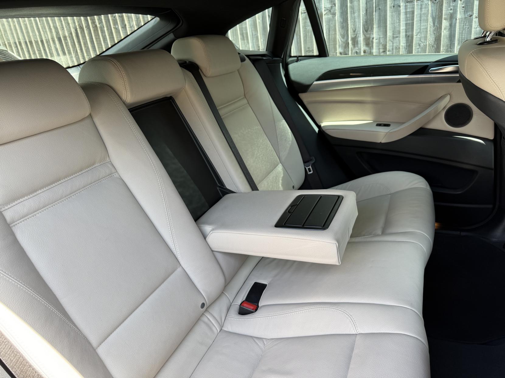 BMW X6 3.0 30d SUV 5dr Diesel Auto xDrive Euro 5 (245 ps)