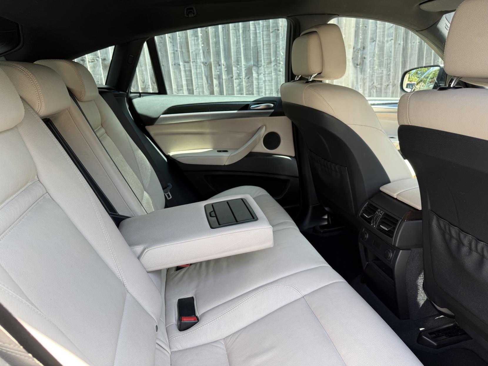 BMW X6 3.0 30d SUV 5dr Diesel Auto xDrive Euro 5 (245 ps)