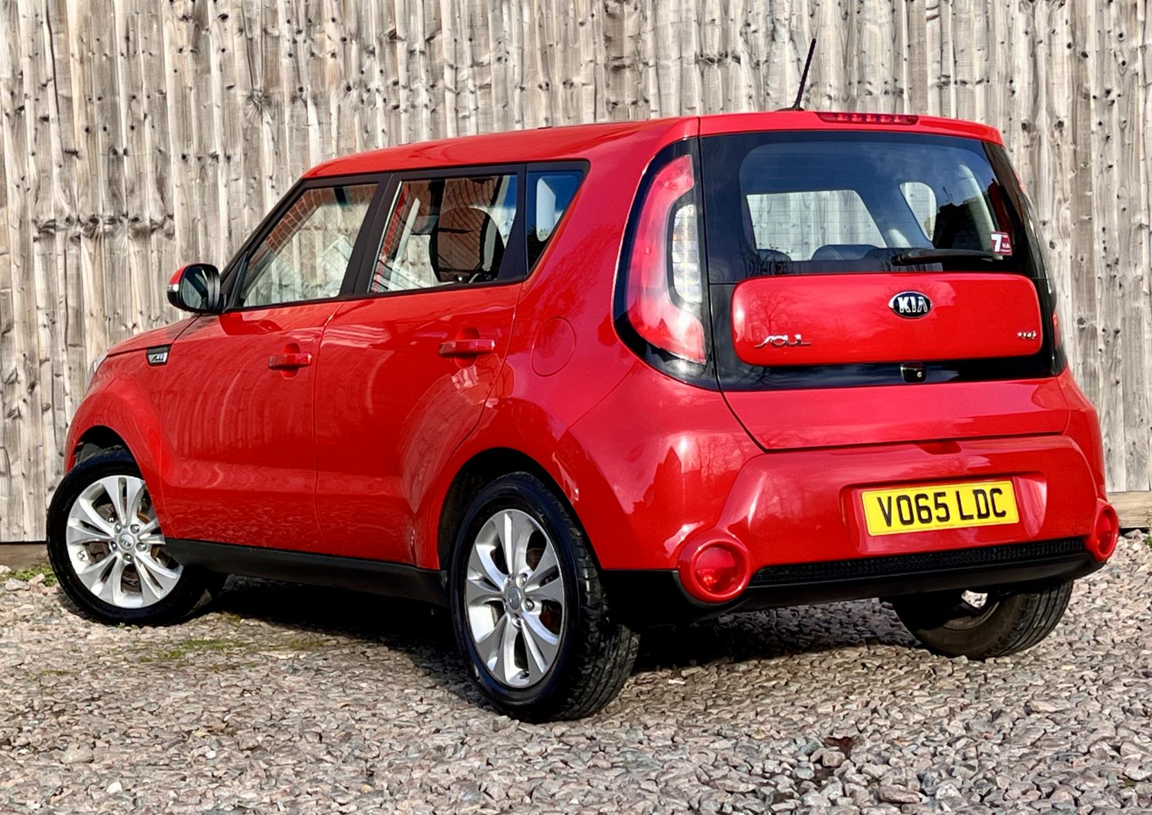 Kia Soul 1.6 CRDi Connect SUV 5dr Diesel Manual Euro 6 (134 bhp)