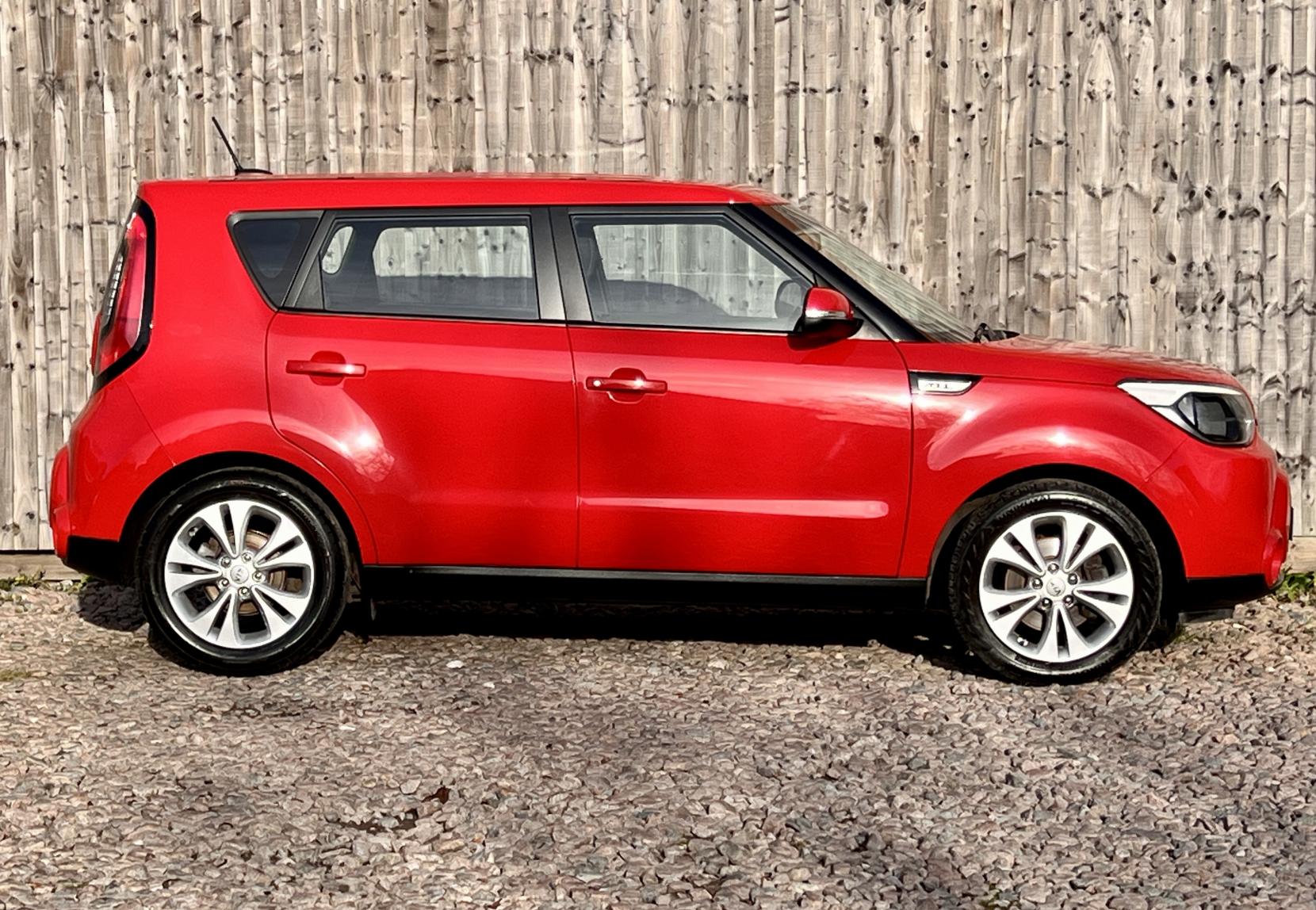 Kia Soul 1.6 CRDi Connect SUV 5dr Diesel Manual Euro 6 (134 bhp)