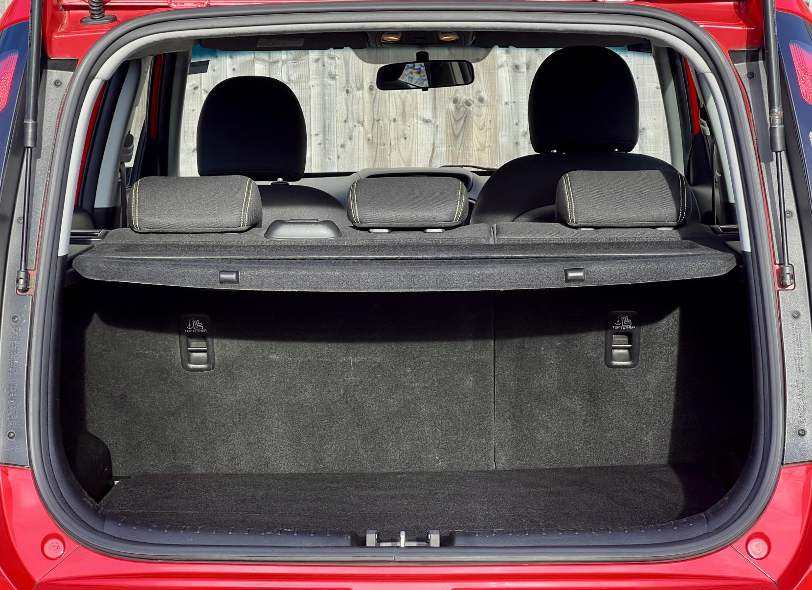 Kia Soul 1.6 CRDi Connect SUV 5dr Diesel Manual Euro 6 (134 bhp)