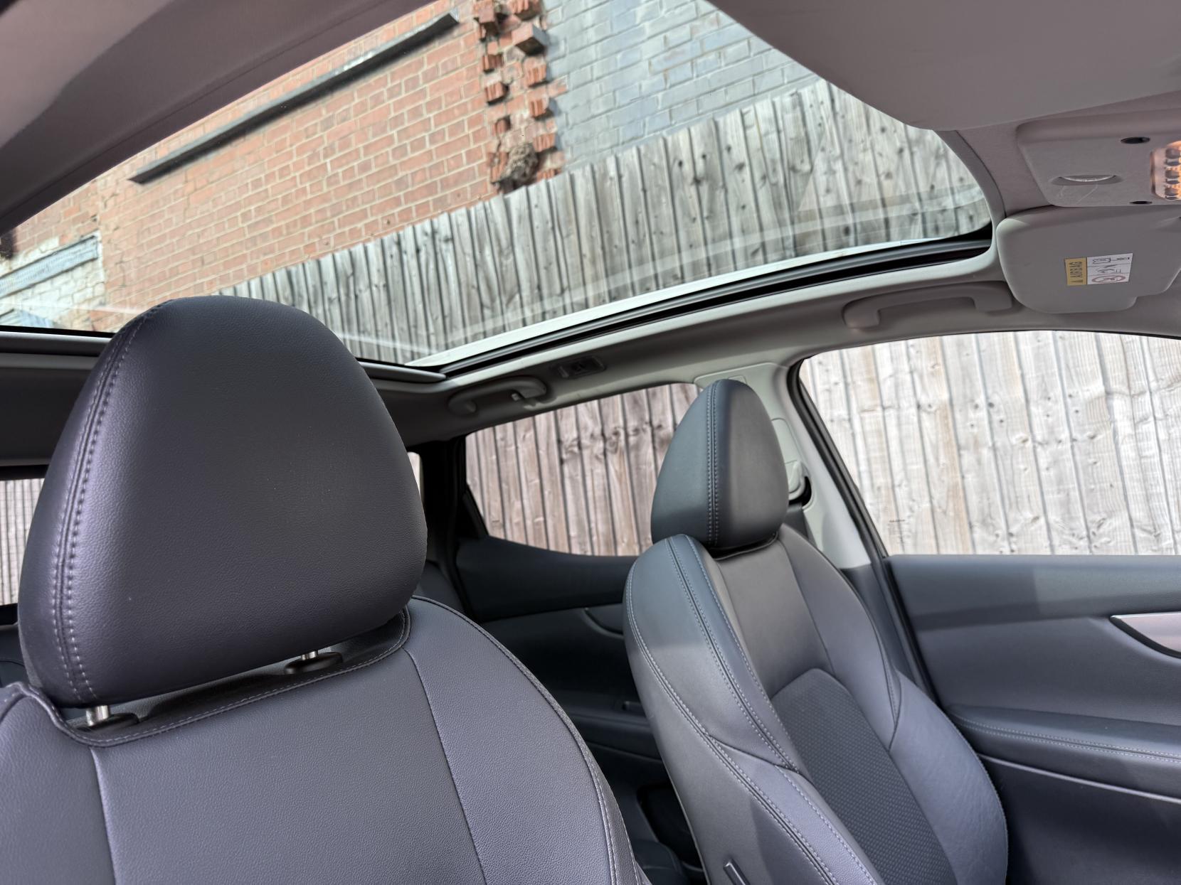 Nissan Qashqai 1.5 dCi Tekna SUV 5dr Diesel Manual Euro 6 (s/s) (110 ps)