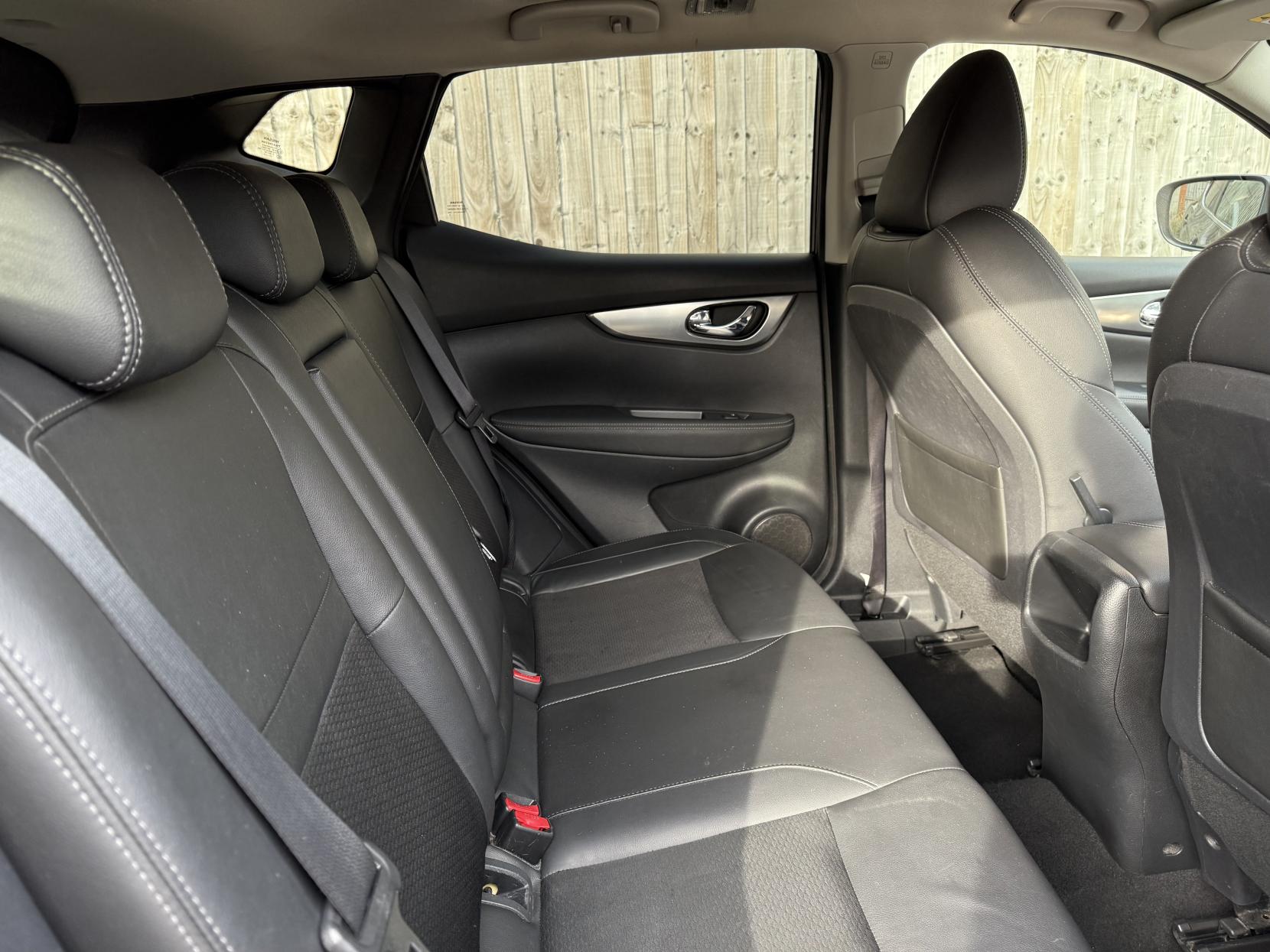 Nissan Qashqai 1.5 dCi Tekna SUV 5dr Diesel Manual Euro 6 (s/s) (110 ps)