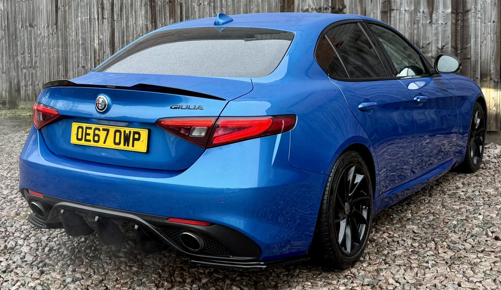 Alfa Romeo Giulia 2.0T Veloce Saloon 4dr Petrol Auto Euro 6 (s/s) (280 ps)