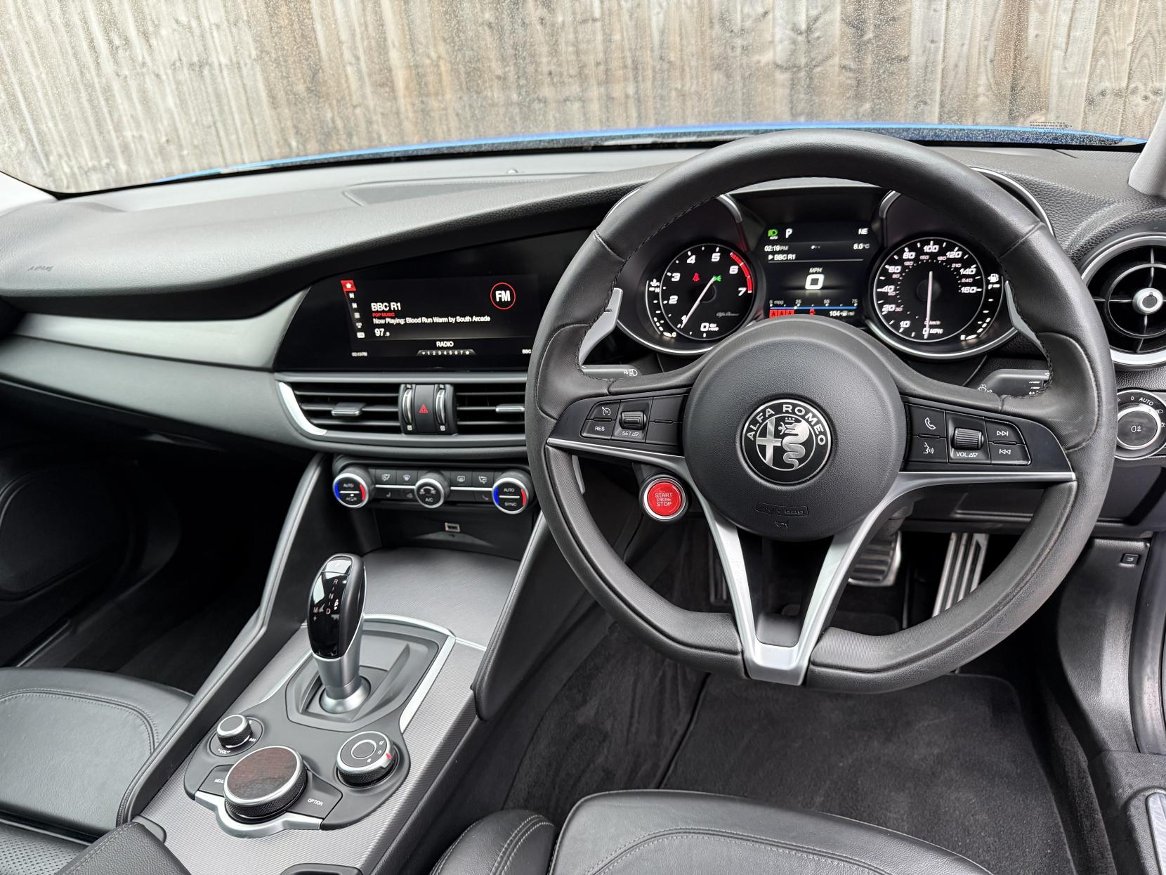 Alfa Romeo Giulia 2.0T Veloce Saloon 4dr Petrol Auto Euro 6 (s/s) (280 ps)