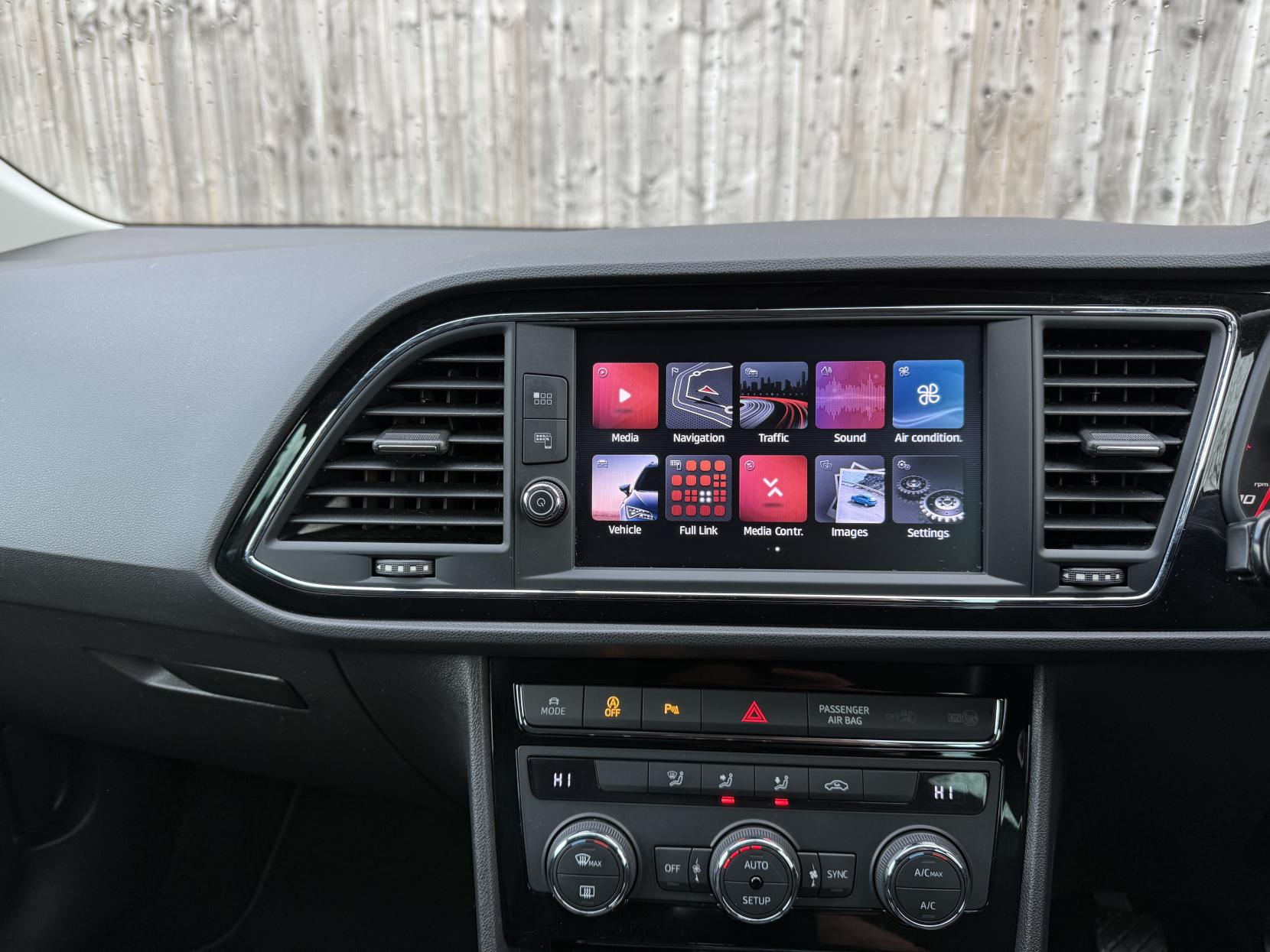 SEAT Leon 1.5 TSI EVO FR Hatchback 5dr Petrol Manual Euro 6 (s/s) (130 ps)