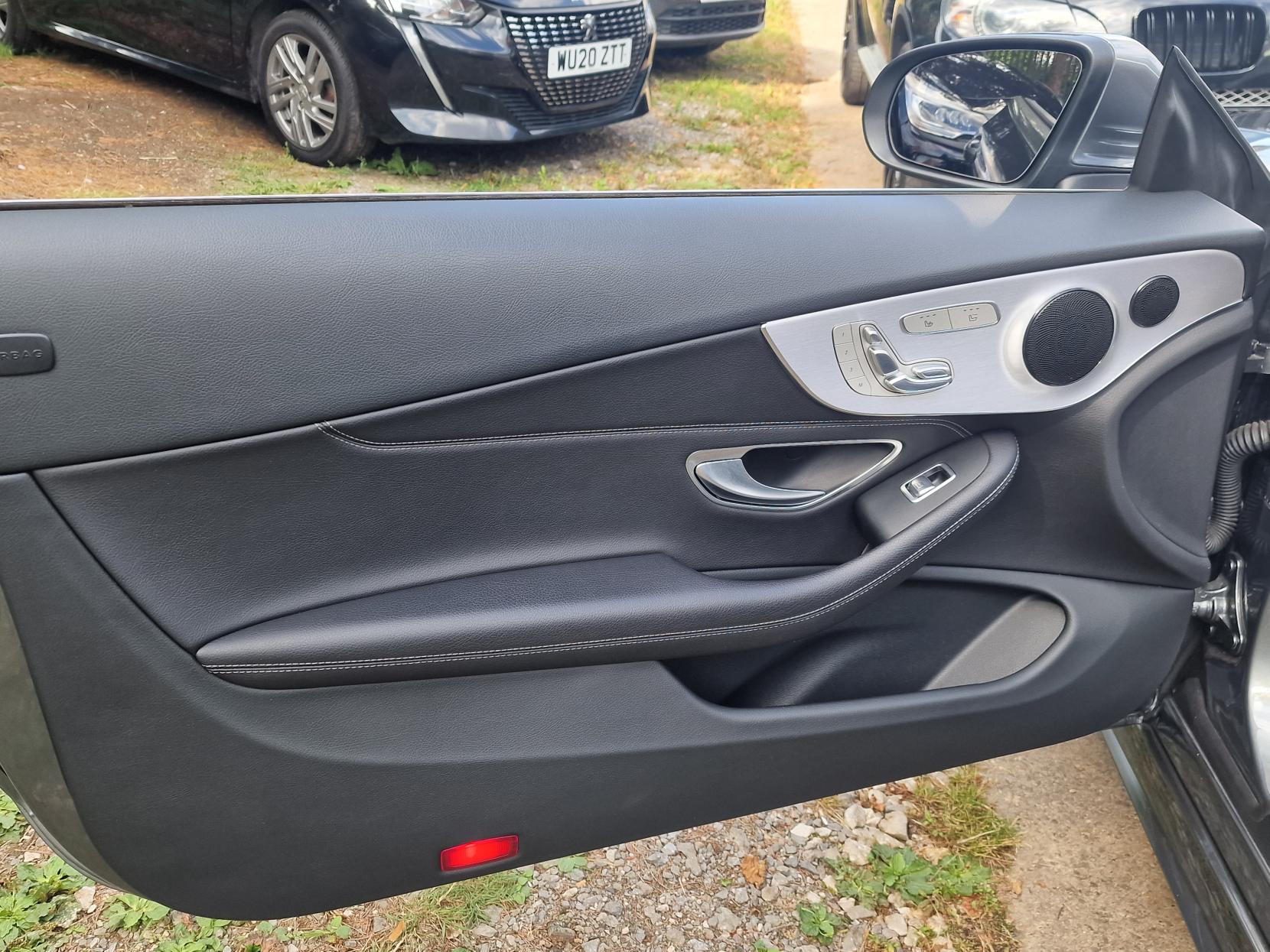 Mercedes-Benz C Class 2.0 C300d AMG Line (Premium) Cabriolet 2dr Diesel G-Tronic+ Euro 6 (s/s) (245 ps)