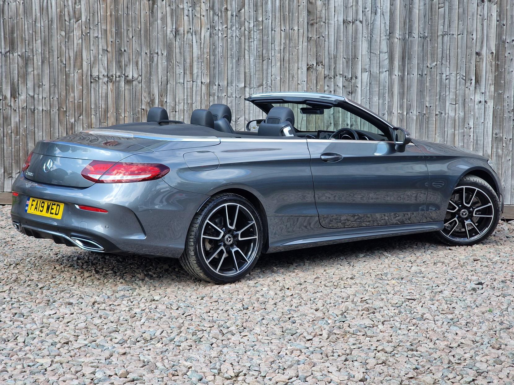 Mercedes-Benz C Class 2.0 C300d AMG Line (Premium) Cabriolet 2dr Diesel G-Tronic+ Euro 6 (s/s) (245 ps)