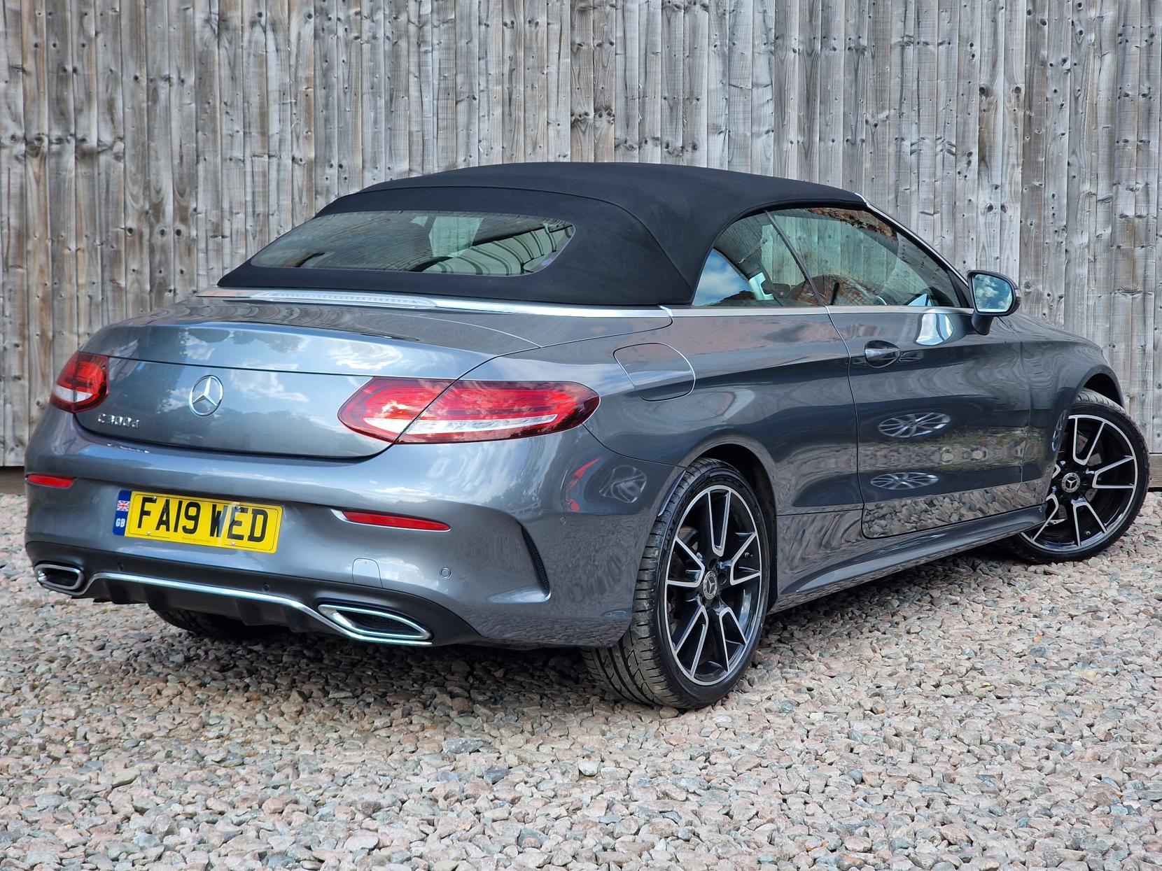 Mercedes-Benz C Class 2.0 C300d AMG Line (Premium) Cabriolet 2dr Diesel G-Tronic+ Euro 6 (s/s) (245 ps)