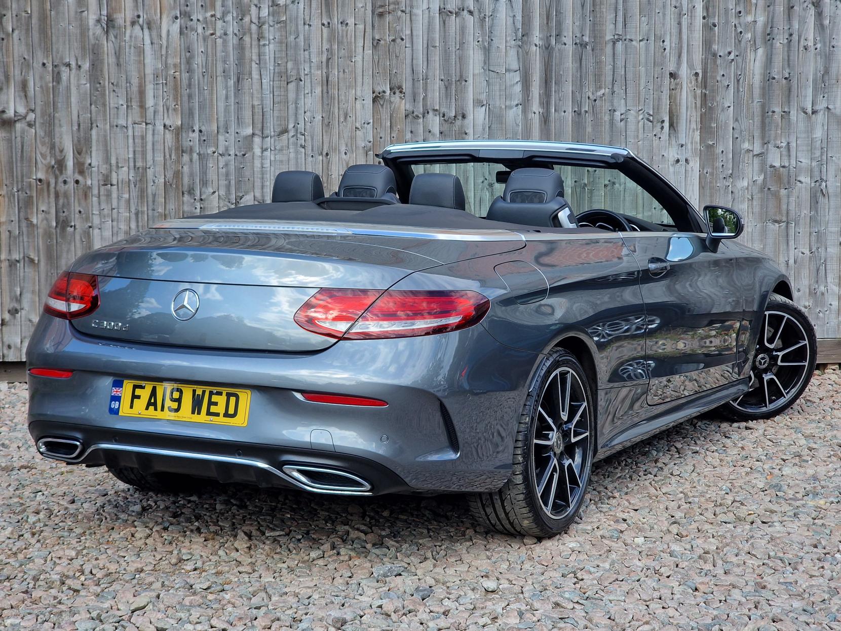 Mercedes-Benz C Class 2.0 C300d AMG Line (Premium) Cabriolet 2dr Diesel G-Tronic+ Euro 6 (s/s) (245 ps)