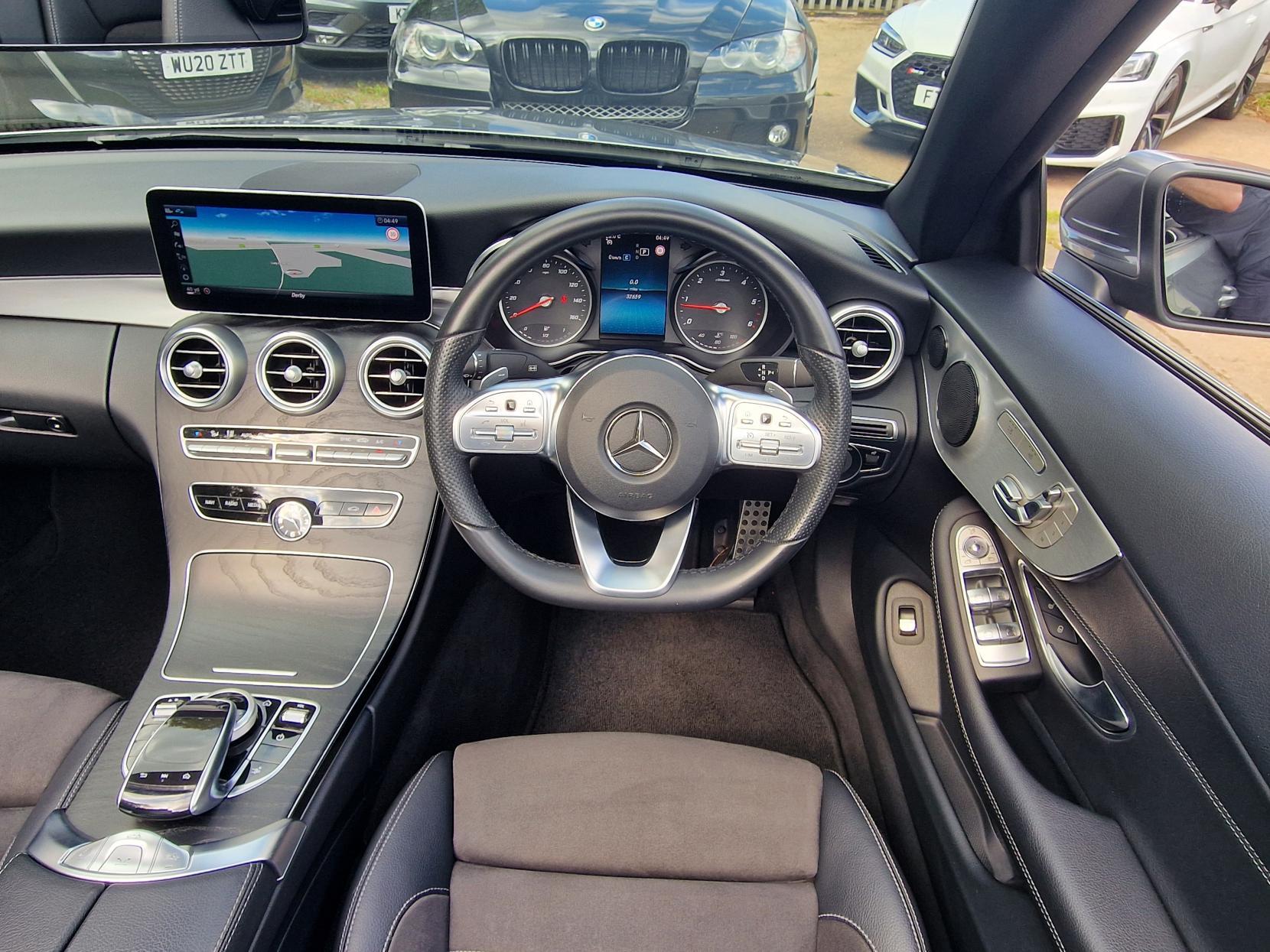 Mercedes-Benz C Class 2.0 C300d AMG Line (Premium) Cabriolet 2dr Diesel G-Tronic+ Euro 6 (s/s) (245 ps)