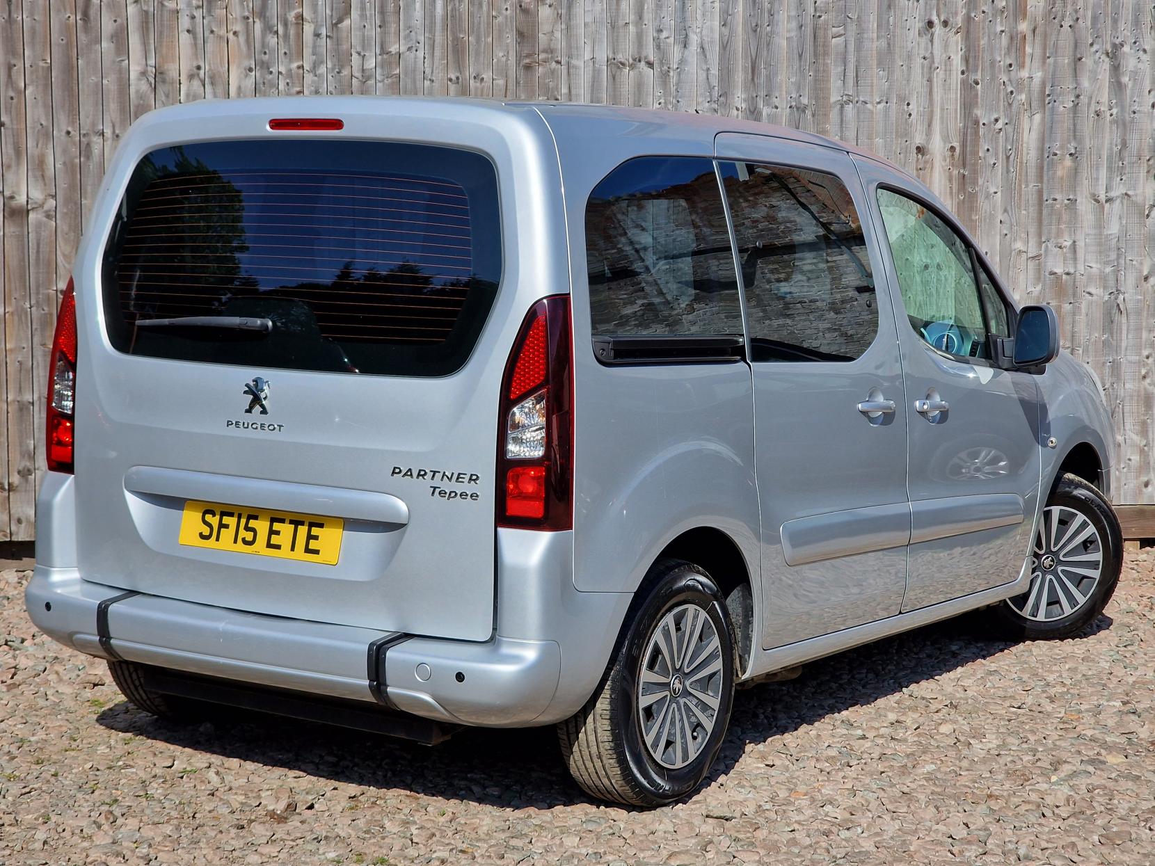 Peugeot Partner Tepee 1.6 HDi Tepee S MPV 5dr Diesel Manual (135 g/km, 92 bhp)