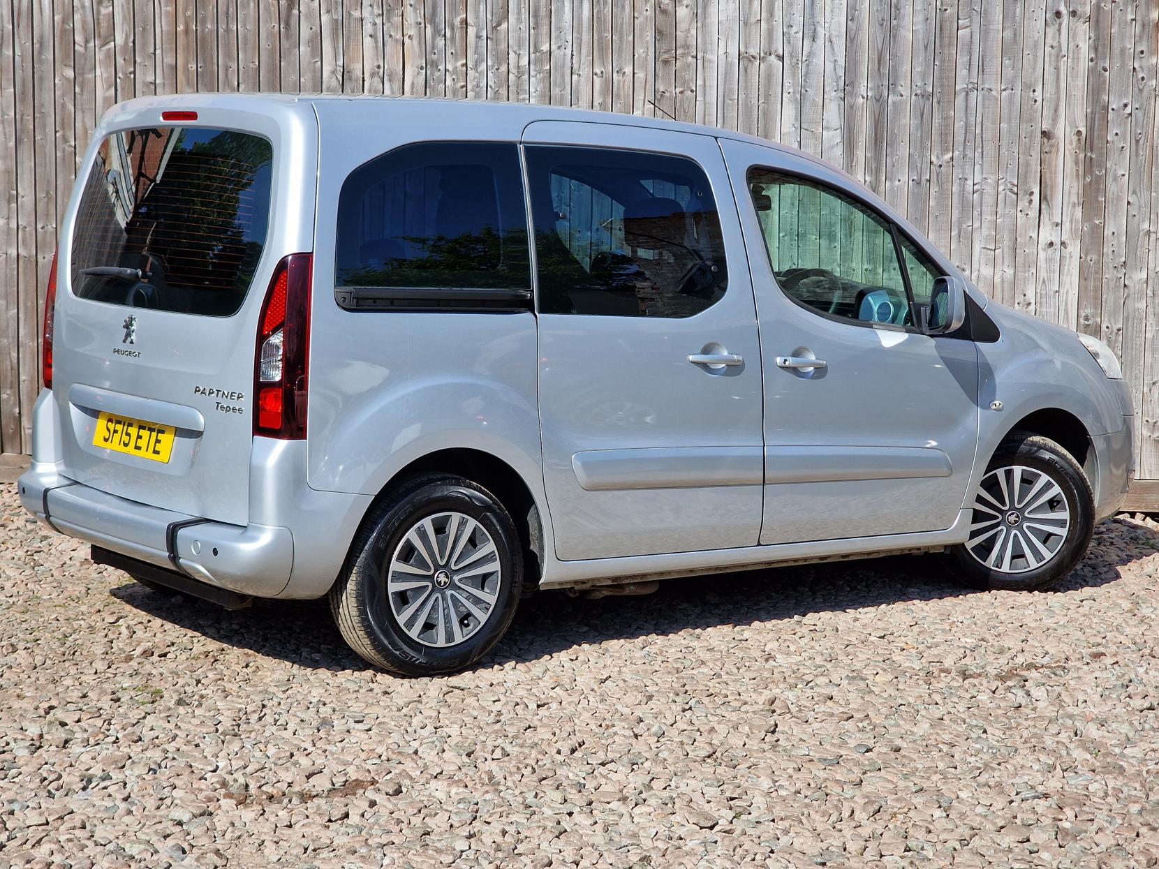 Peugeot Partner Tepee 1.6 HDi Tepee S MPV 5dr Diesel Manual (135 g/km, 92 bhp)