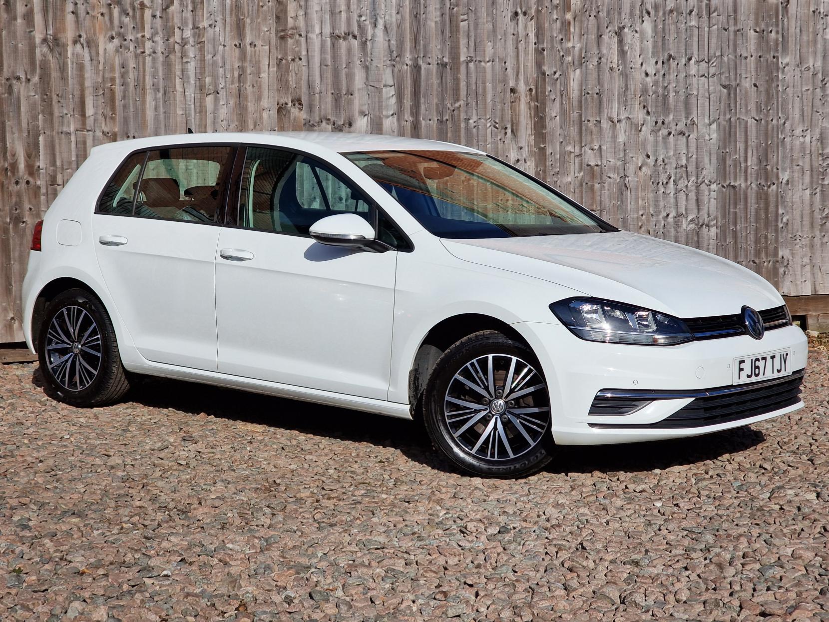 Volkswagen Golf 1.4 TSI BlueMotion Tech SE Nav Hatchback 5dr Petrol Manual Euro 6 (s/s) (125 ps)