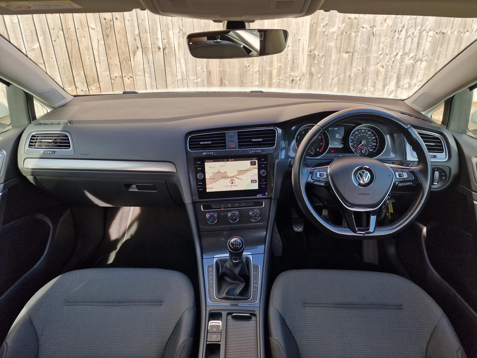 Volkswagen Golf 1.4 TSI BlueMotion Tech SE Nav Hatchback 5dr Petrol Manual Euro 6 (s/s) (125 ps)