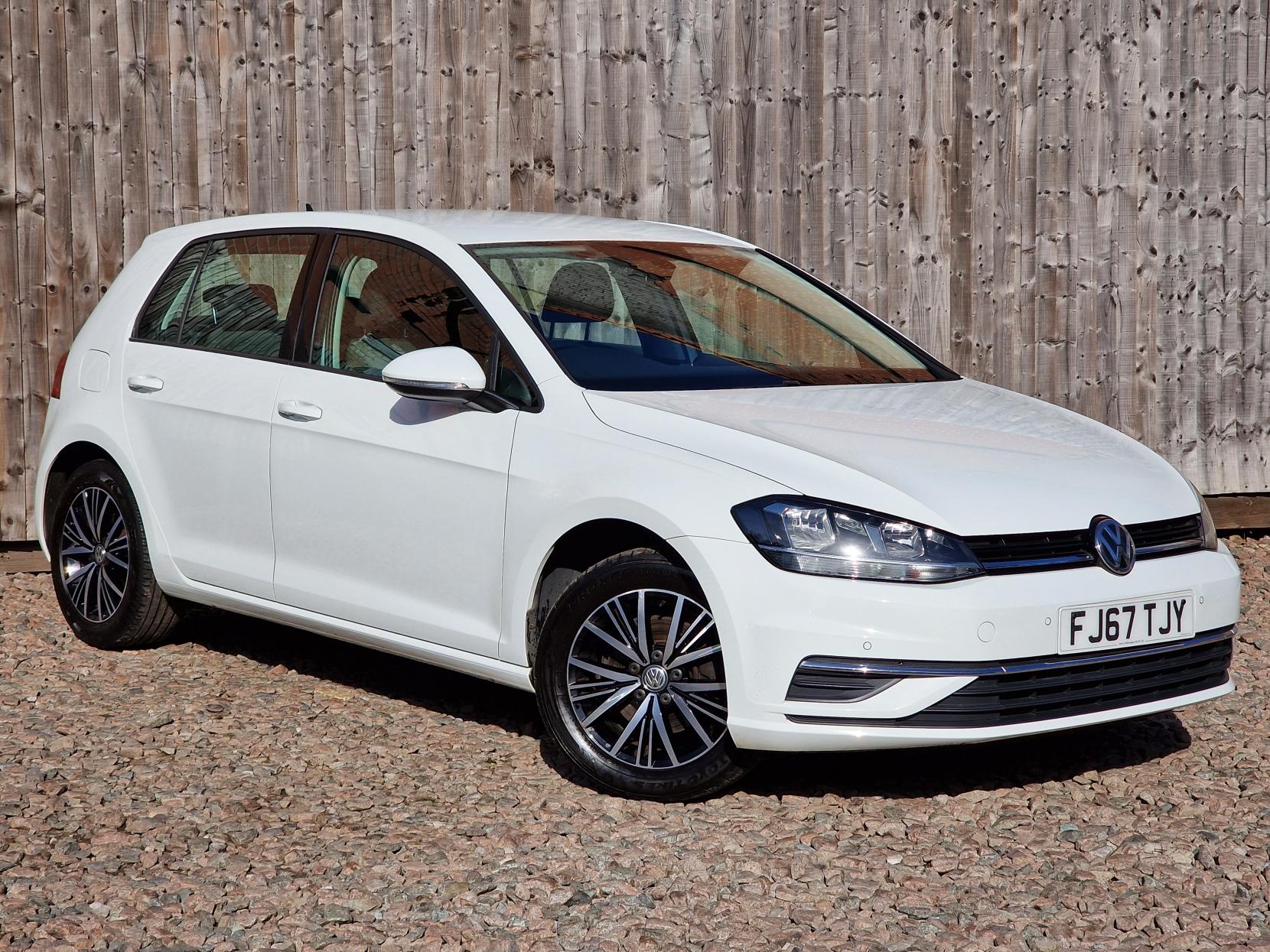 Volkswagen Golf 1.4 TSI BlueMotion Tech SE Nav Hatchback 5dr Petrol Manual Euro 6 (s/s) (125 ps)