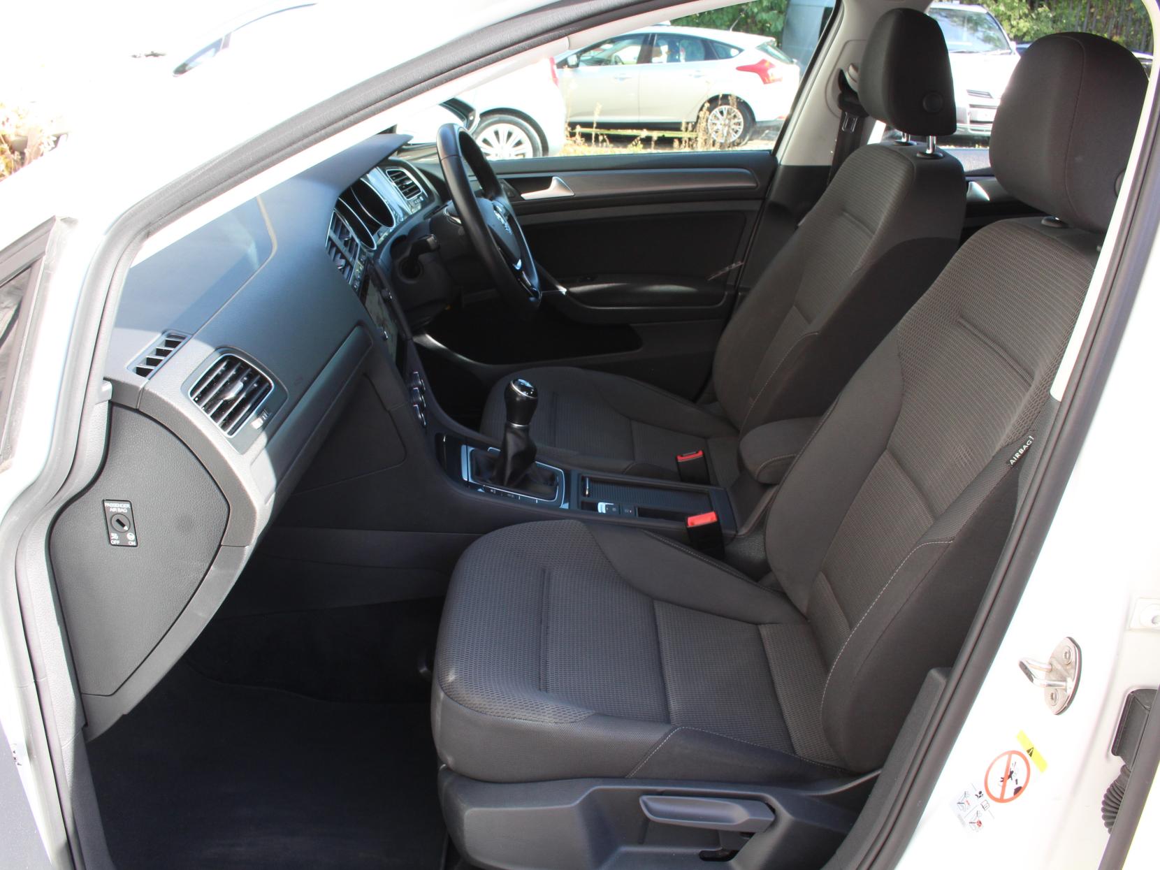 Volkswagen Golf 1.4 TSI BlueMotion Tech SE Nav Hatchback 5dr Petrol Manual Euro 6 (s/s) (125 ps)