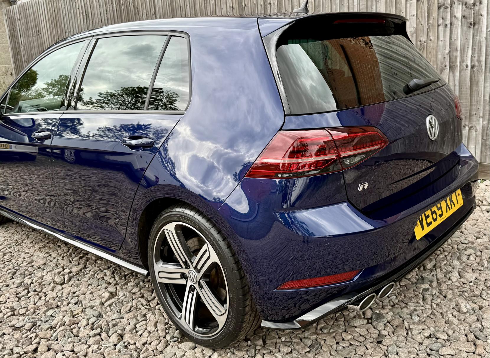 Volkswagen Golf 2.0 TSI R Hatchback 5dr Petrol DSG 4Motion Euro 6 (s/s) (300 ps)