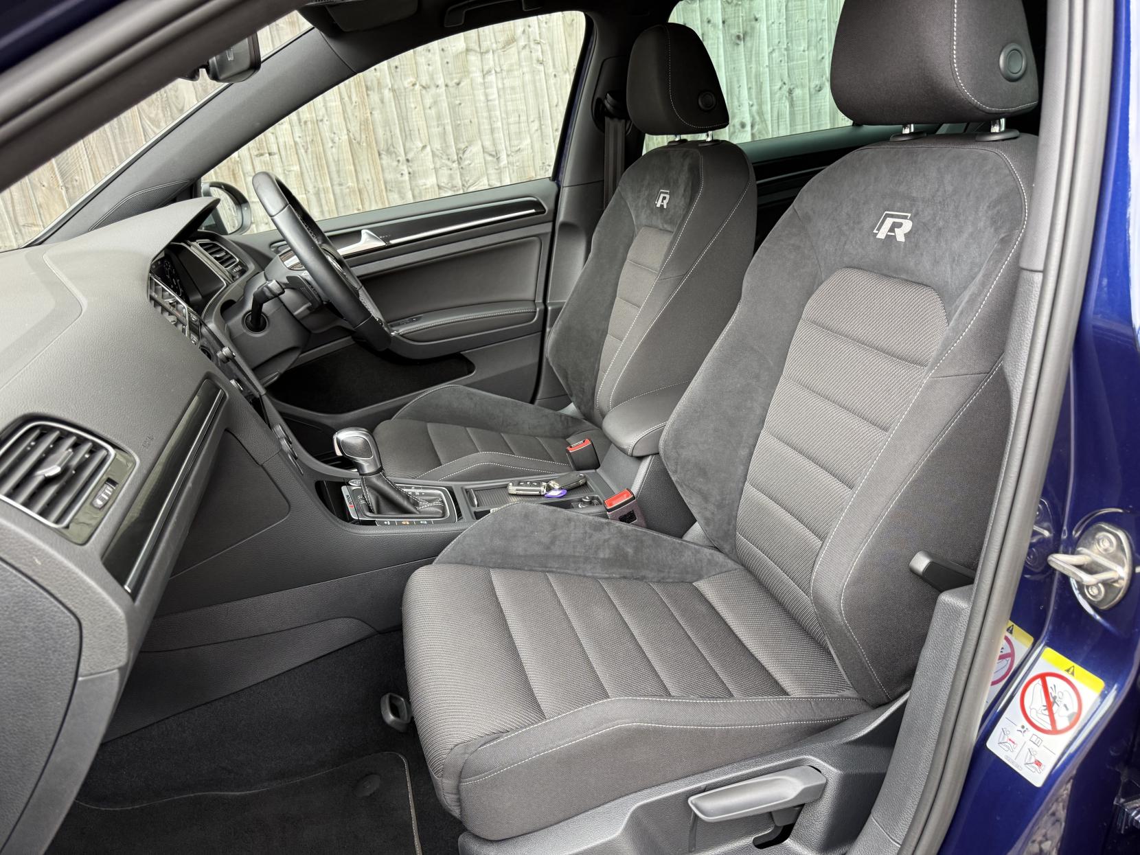 Volkswagen Golf 2.0 TSI R Hatchback 5dr Petrol DSG 4Motion Euro 6 (s/s) (300 ps)