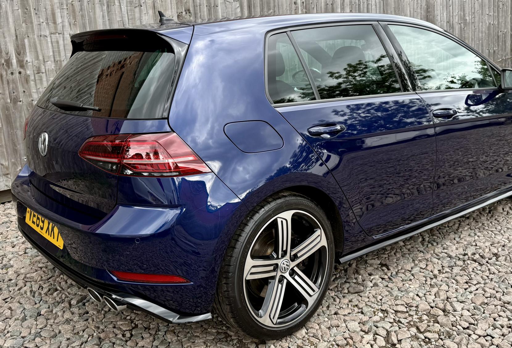 Volkswagen Golf 2.0 TSI R Hatchback 5dr Petrol DSG 4Motion Euro 6 (s/s) (300 ps)