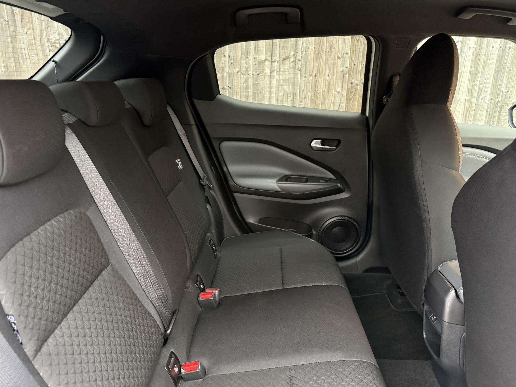 Nissan Juke 1.0 DIG-T N-Connecta SUV 5dr Petrol Manual Euro 6 (s/s) (114 ps)