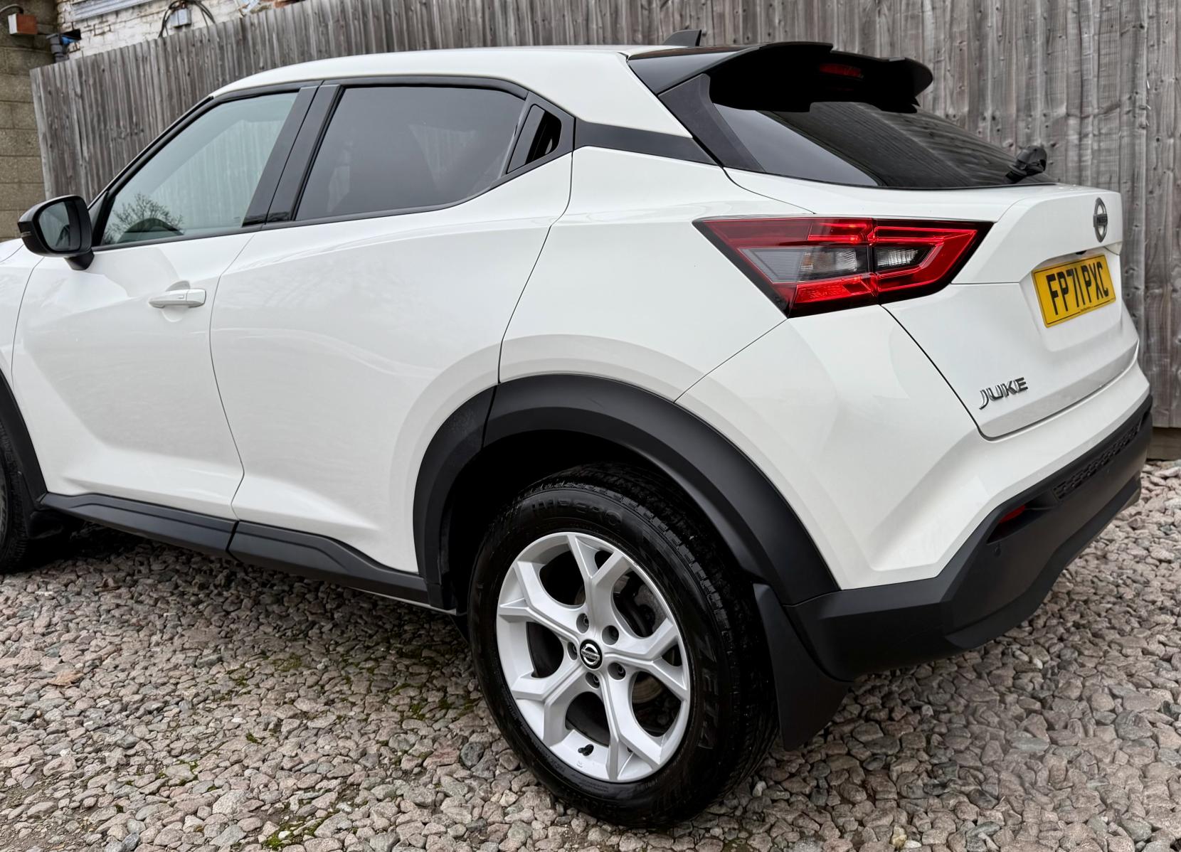 Nissan Juke 1.0 DIG-T N-Connecta SUV 5dr Petrol Manual Euro 6 (s/s) (114 ps)