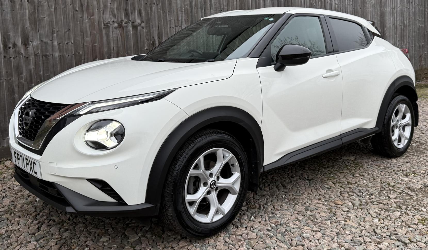 Nissan Juke 1.0 DIG-T N-Connecta SUV 5dr Petrol Manual Euro 6 (s/s) (114 ps)