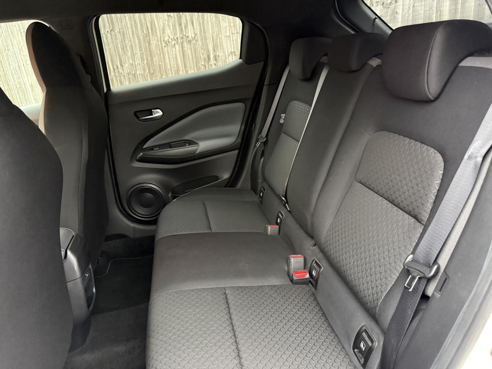 Nissan Juke 1.0 DIG-T N-Connecta SUV 5dr Petrol Manual Euro 6 (s/s) (114 ps)