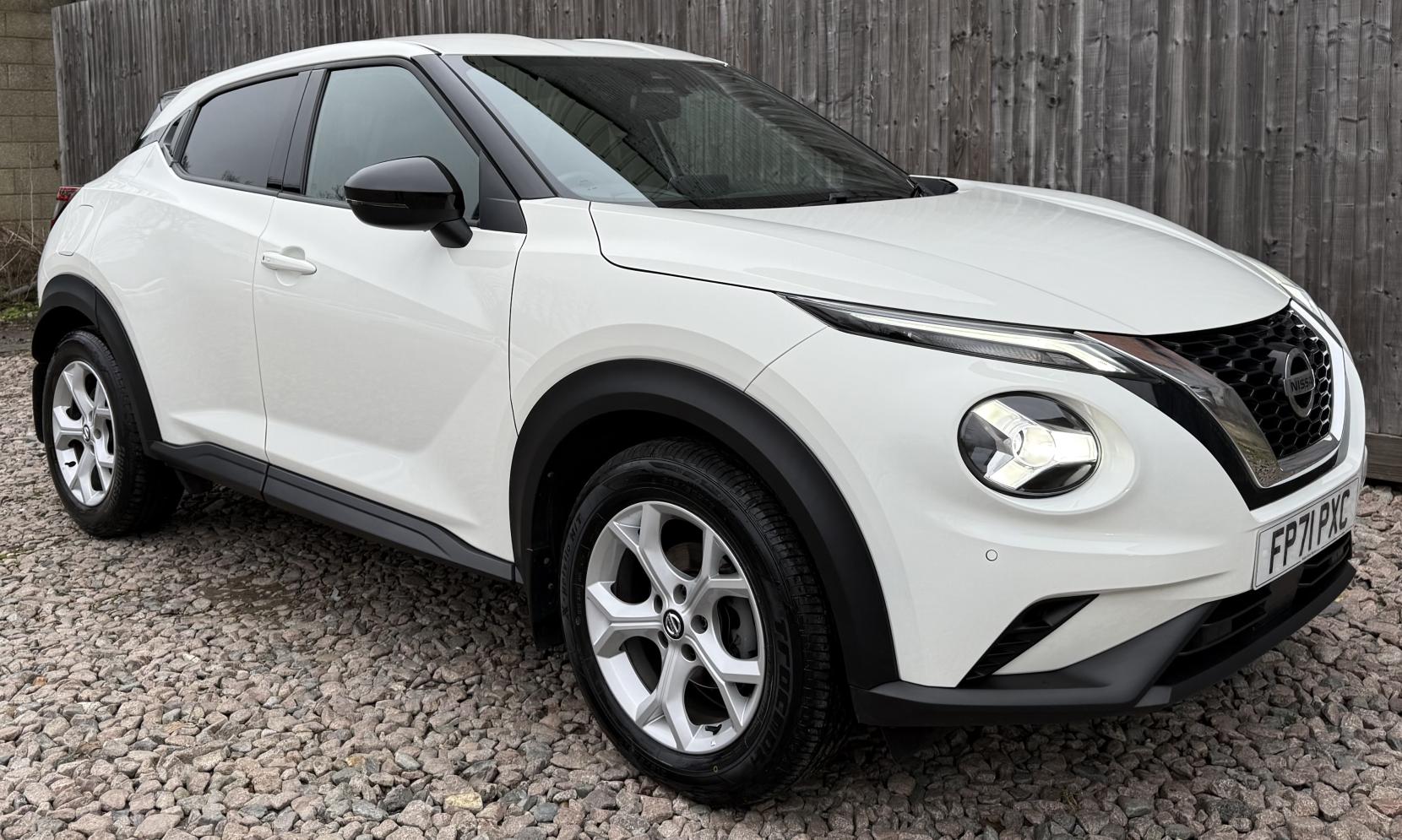 Nissan Juke 1.0 DIG-T N-Connecta SUV 5dr Petrol Manual Euro 6 (s/s) (114 ps)