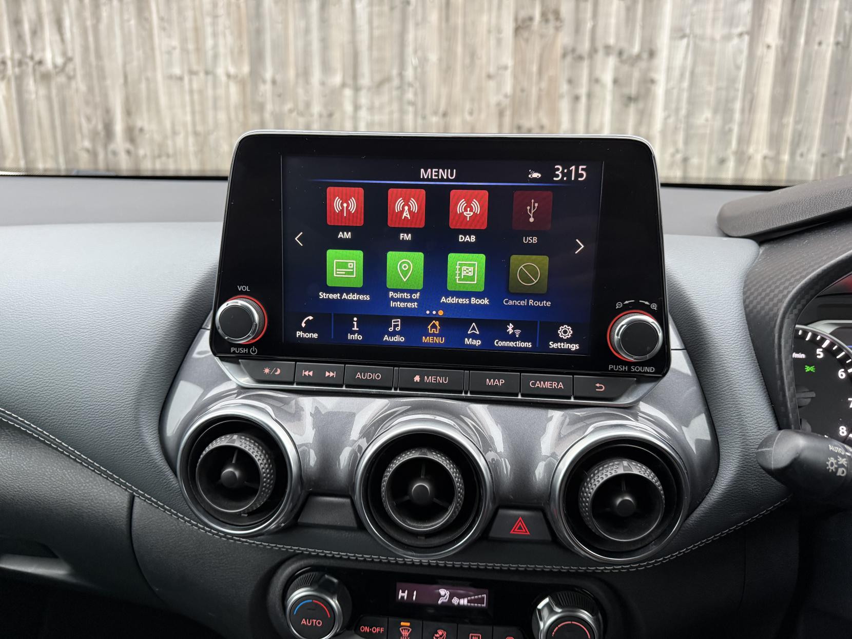 Nissan Juke 1.0 DIG-T N-Connecta SUV 5dr Petrol Manual Euro 6 (s/s) (114 ps)