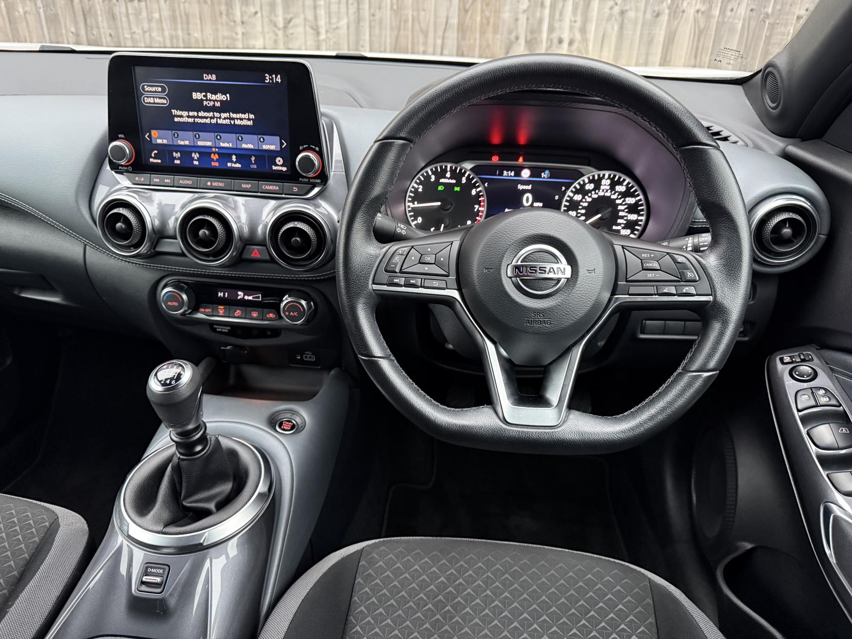 Nissan Juke 1.0 DIG-T N-Connecta SUV 5dr Petrol Manual Euro 6 (s/s) (114 ps)