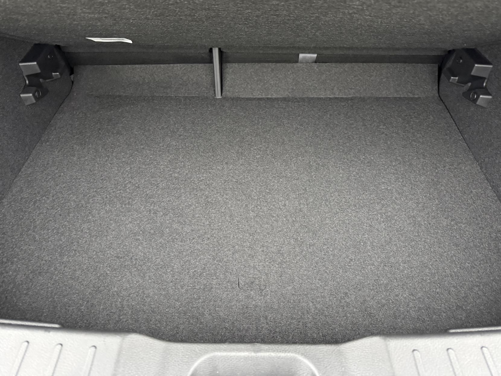 Nissan Juke 1.0 DIG-T N-Connecta SUV 5dr Petrol Manual Euro 6 (s/s) (114 ps)