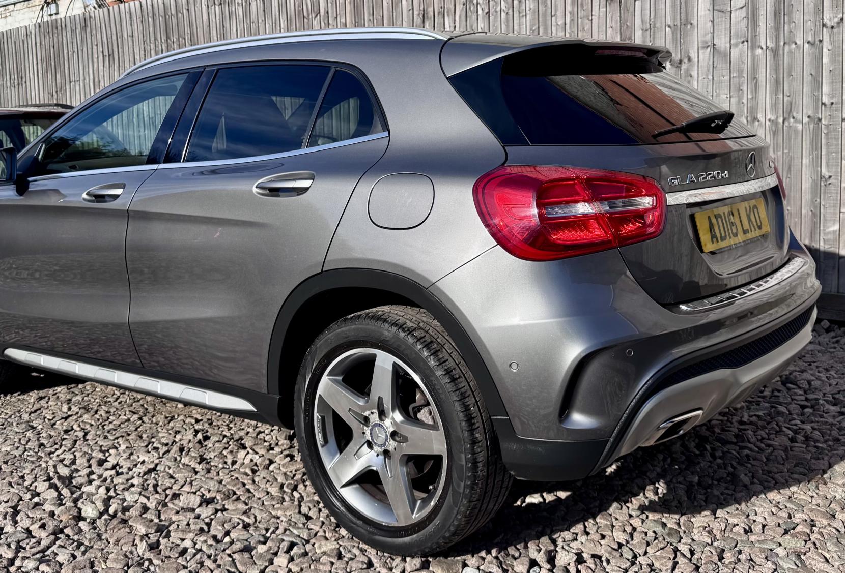 Mercedes-Benz GLA 2.1 GLA220d AMG Line (Premium) SUV 5dr Diesel 7G-DCT 4MATIC Euro 6 (s/s) (177 ps)
