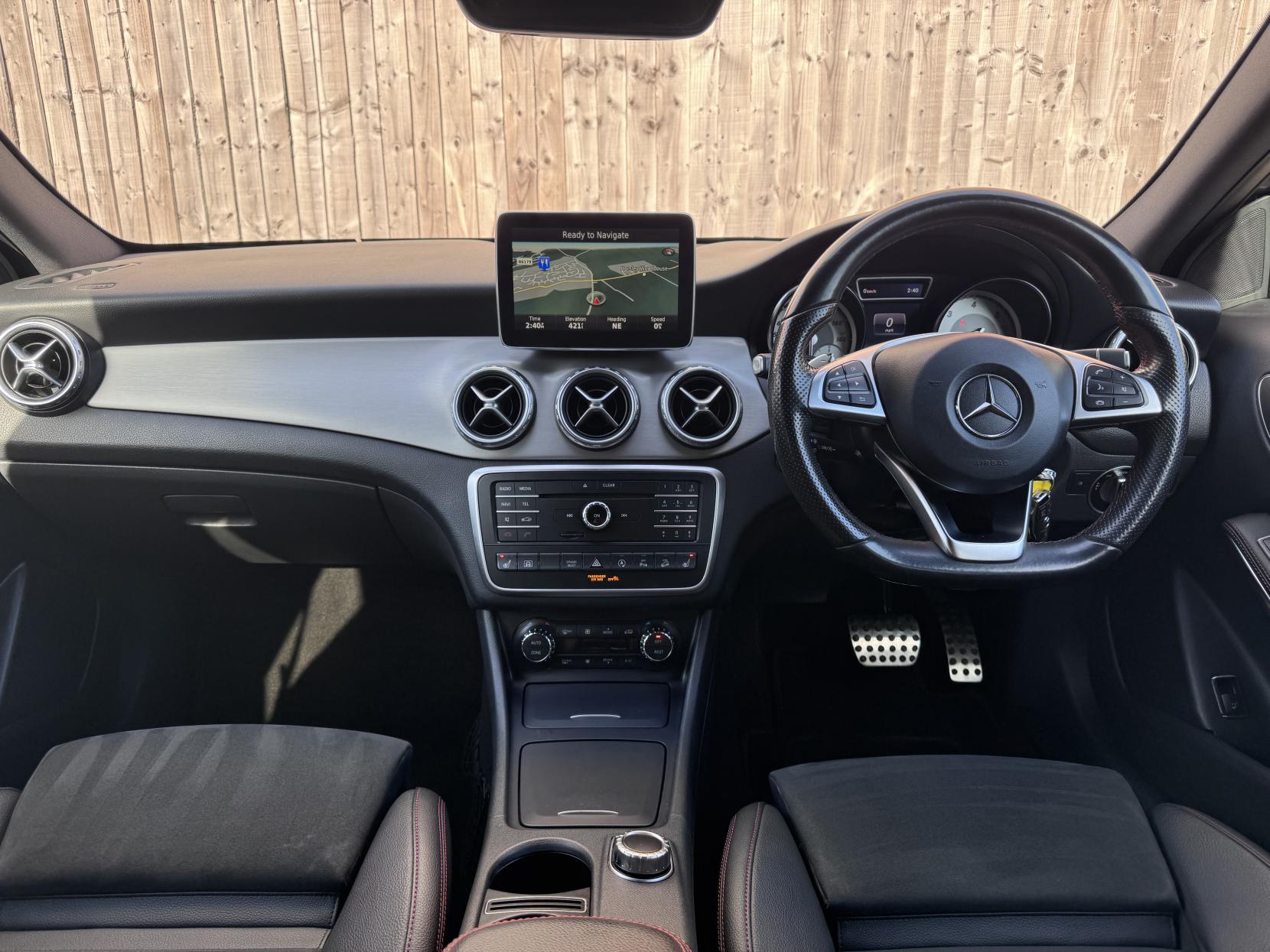 Mercedes-Benz GLA 2.1 GLA220d AMG Line (Premium) SUV 5dr Diesel 7G-DCT 4MATIC Euro 6 (s/s) (177 ps)