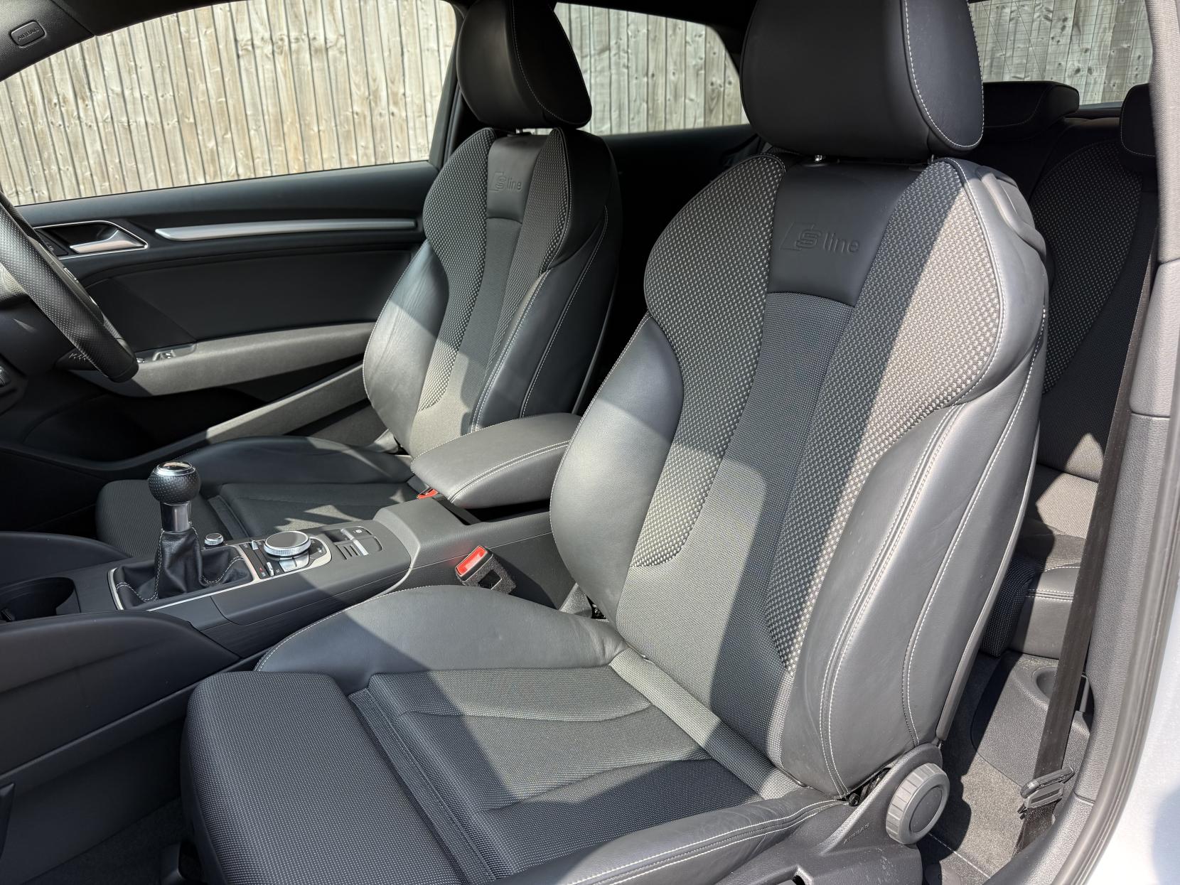 Audi A3 2.0 TDI S line Hatchback 3dr Diesel Manual Euro 6 (s/s) (Nav) (150 ps)
